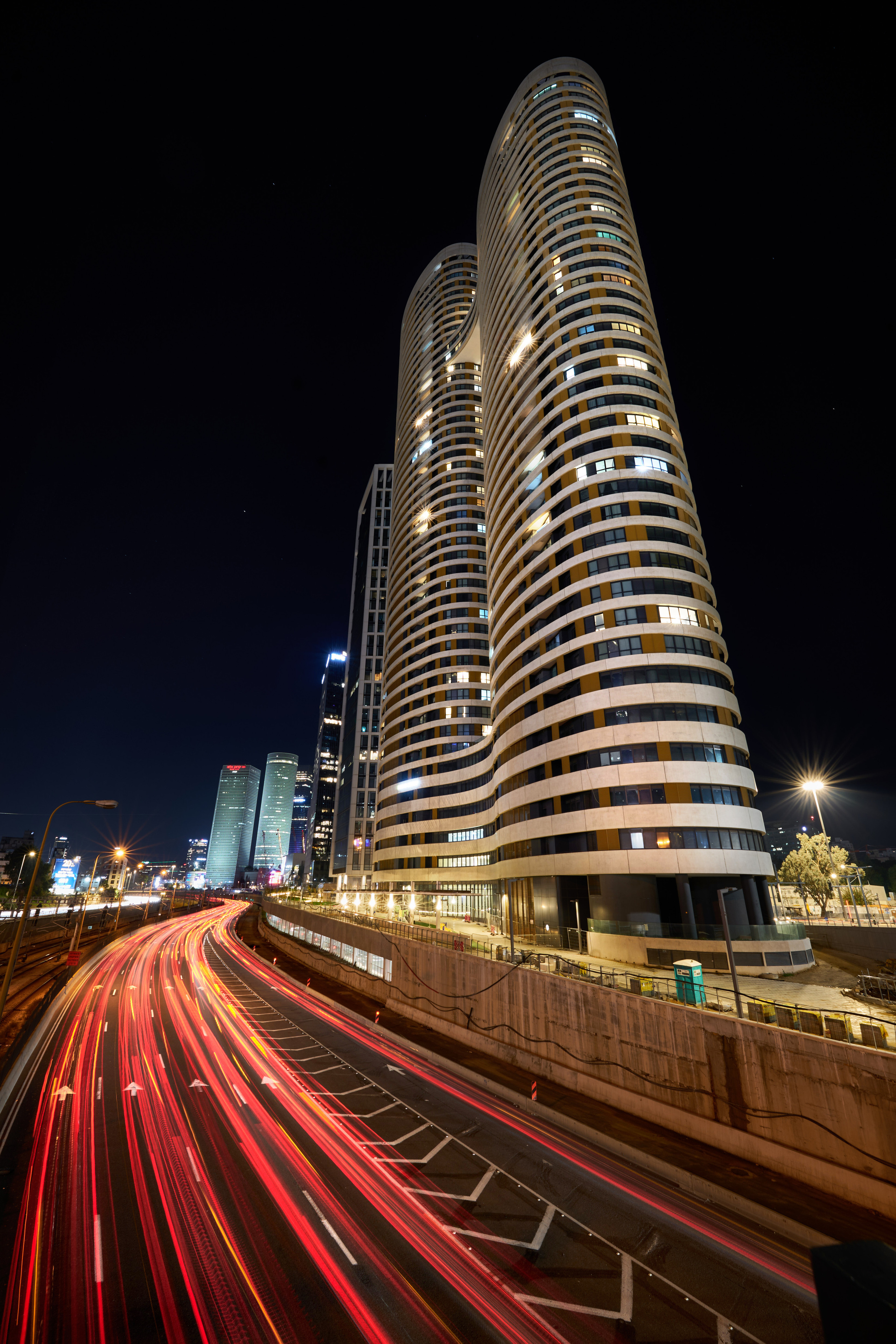 Exterior. צלם אלכס ברט בישראל