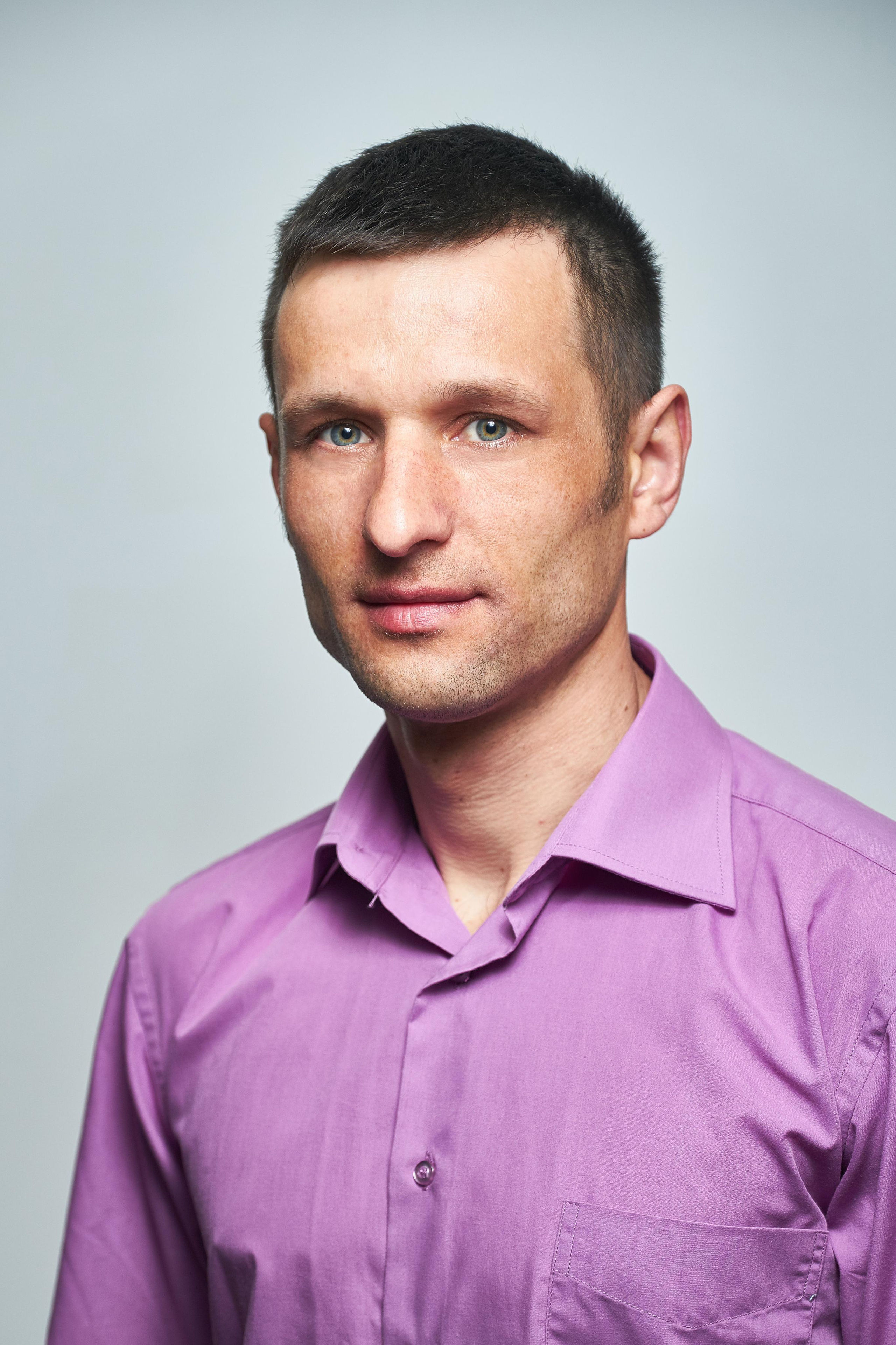 Employees. צלם אלכס ברט בישראל