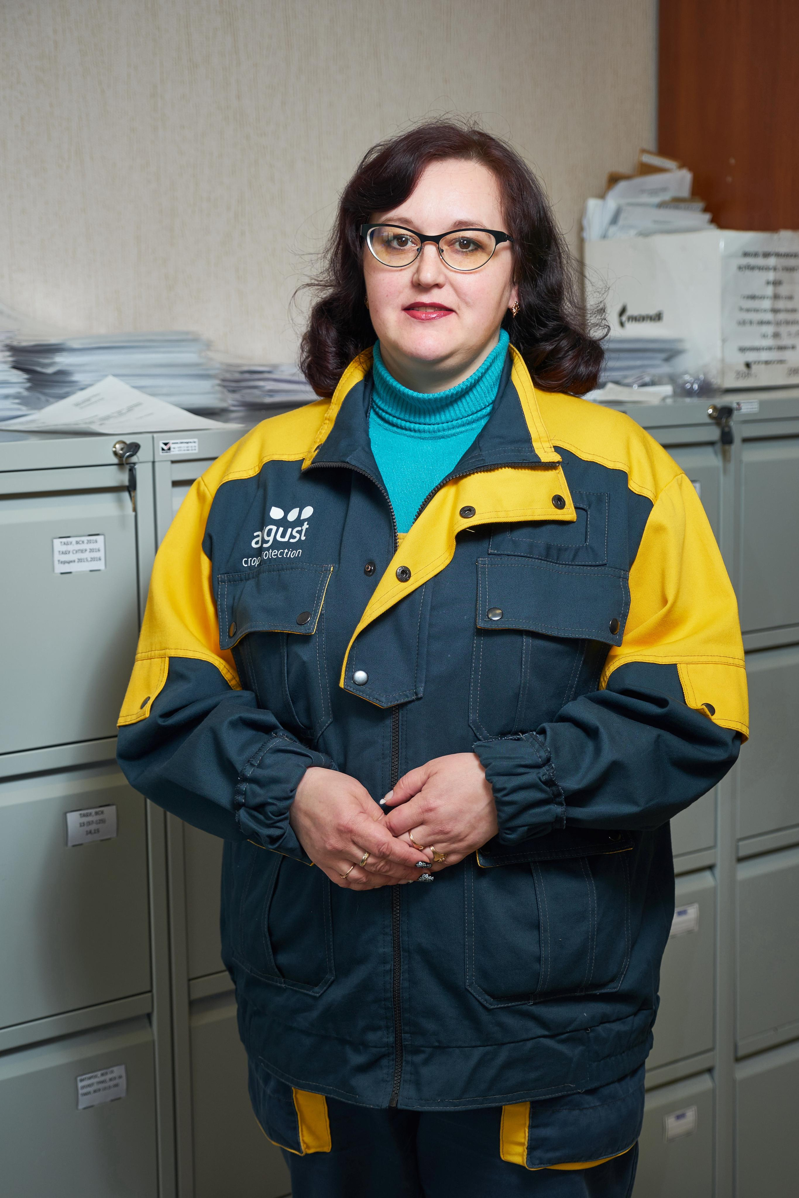 Employees. צלם אלכס ברט בישראל