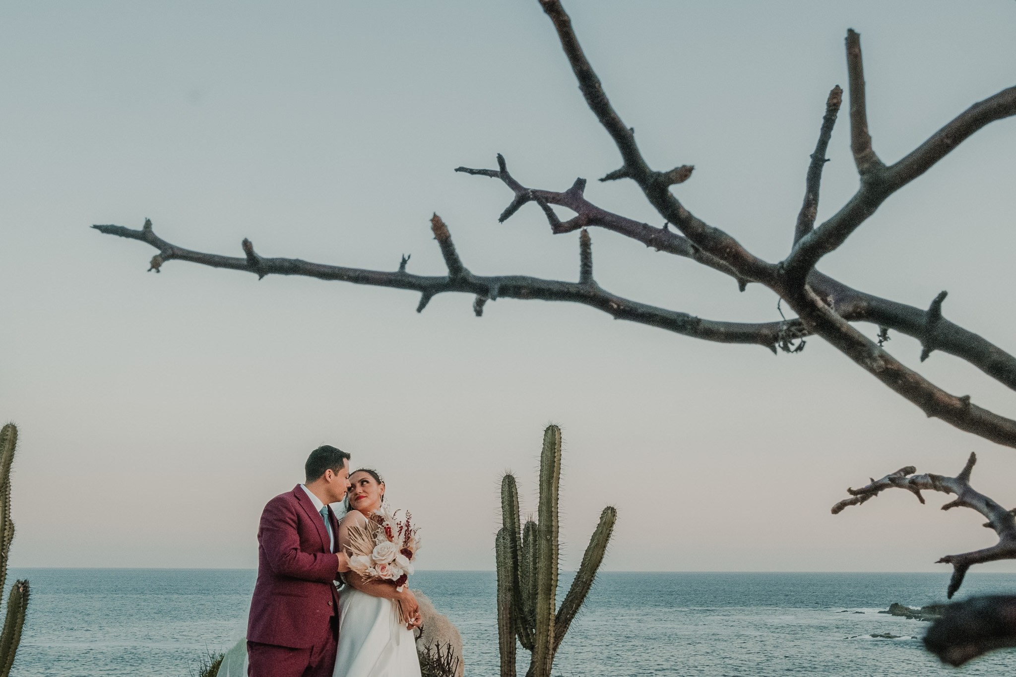 Silvia & Julio / Huatulco. Wedding and family photographer in Mexico City
