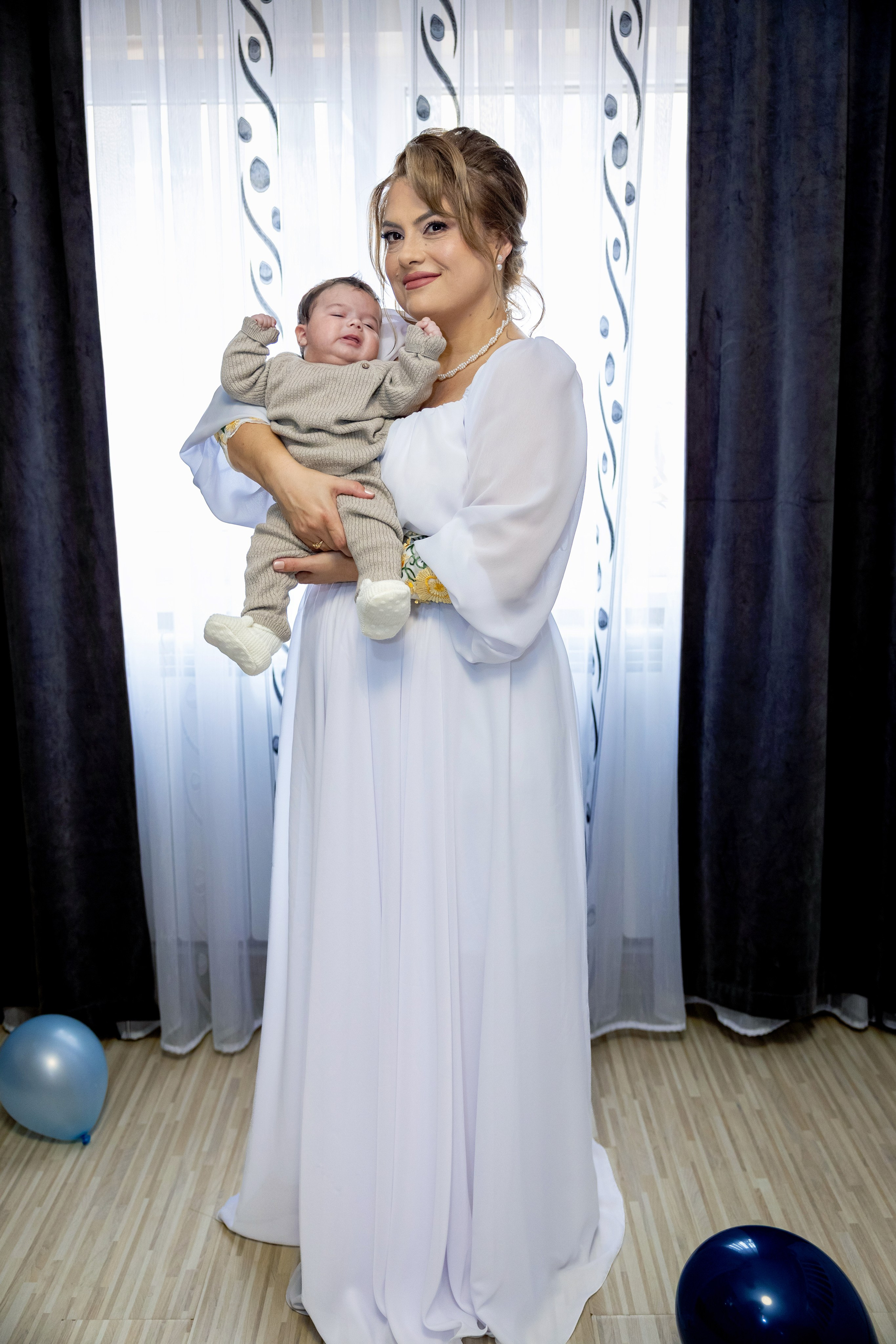 Andrei Sebastian. Moments By Gub