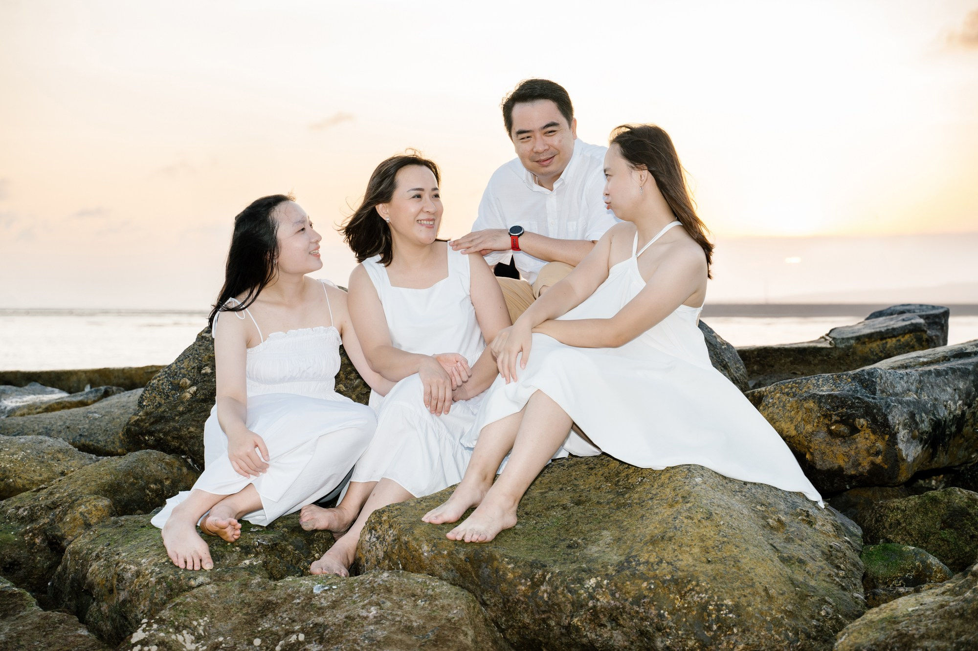 Family Holiday Photoshoot. Female Photographer in Bali