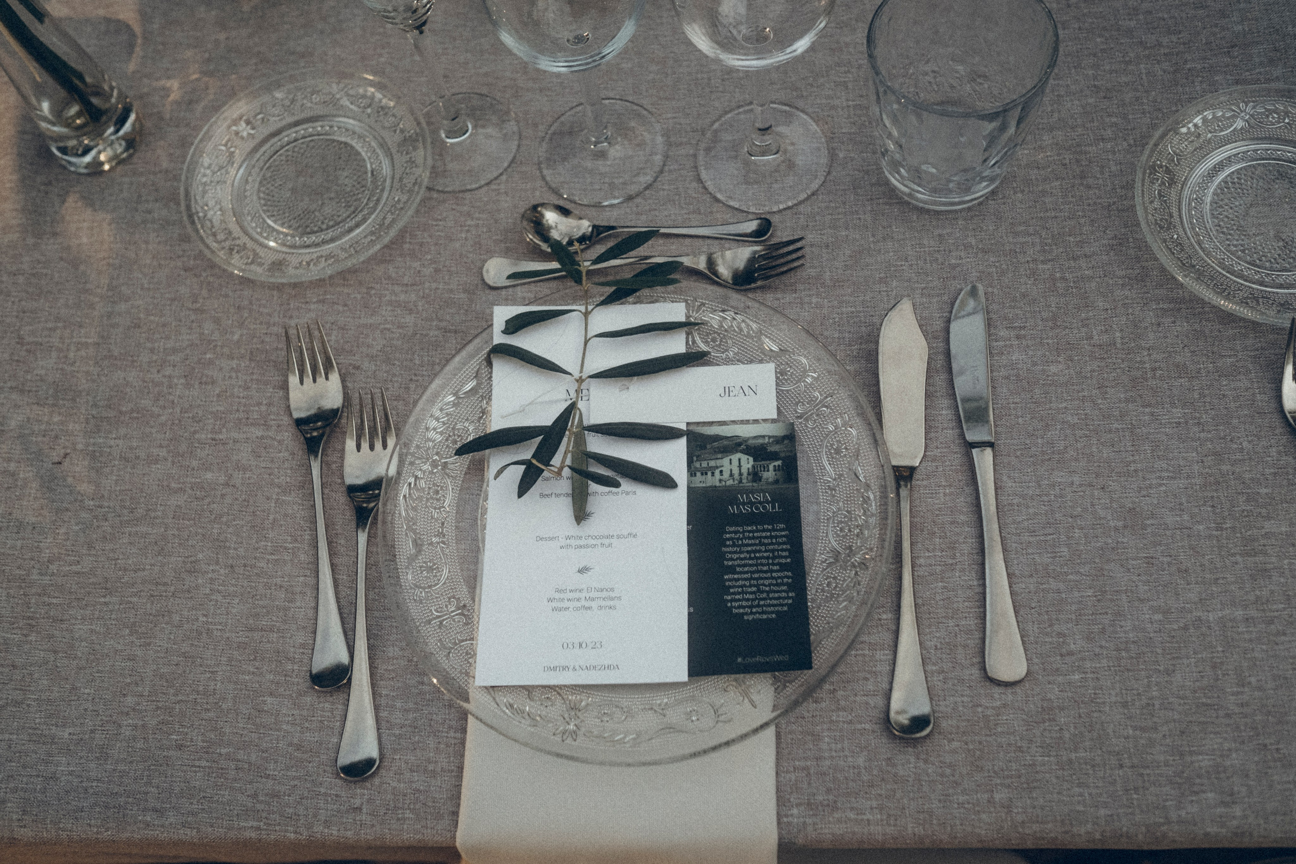 Nadezhda & Dmitry. Masia Mas Coll. Paola wedding photographer / videographer in Barcelona
