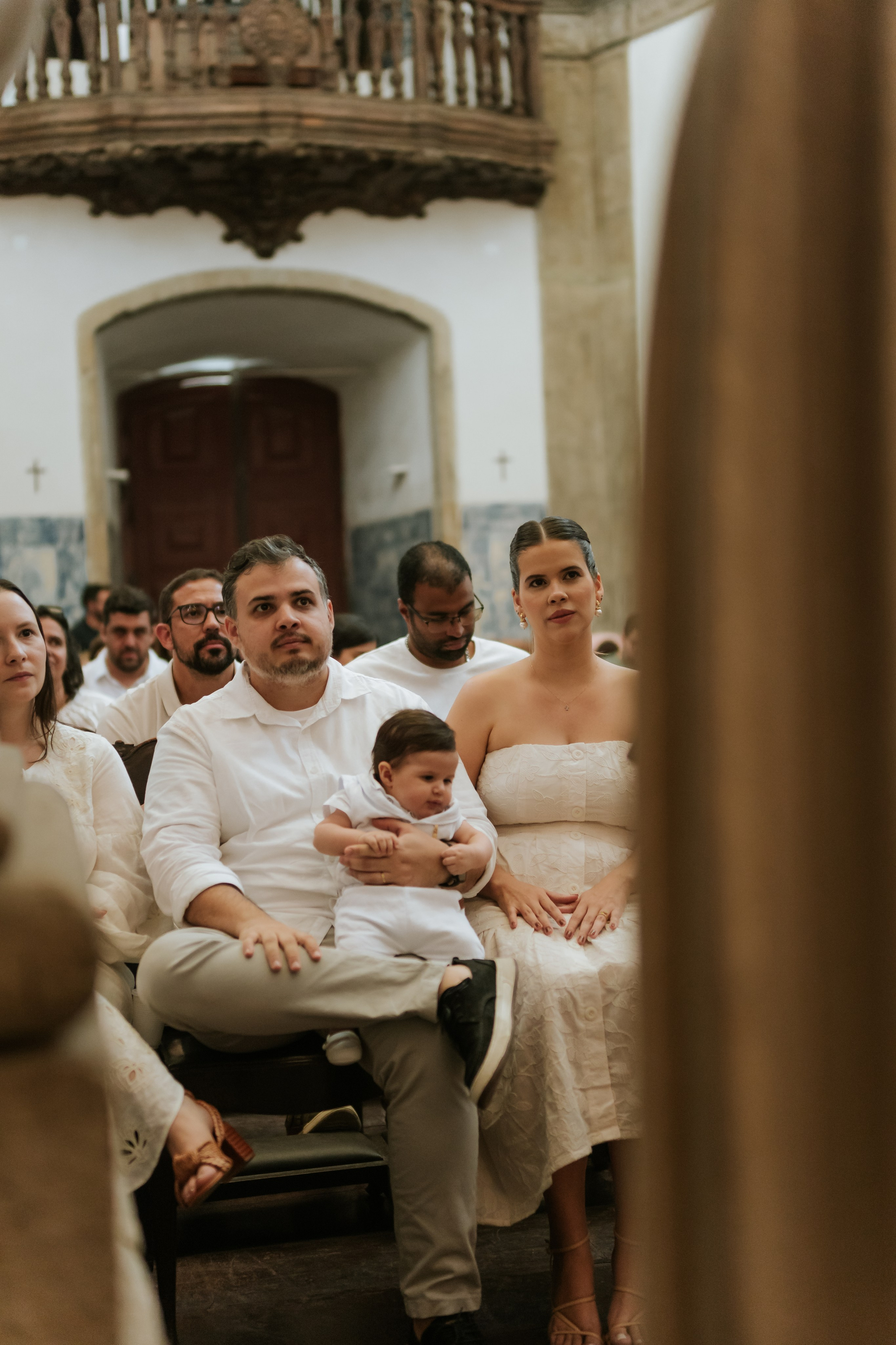 Batizado. Filmes e fotos de parto e família com estética cinematográfica