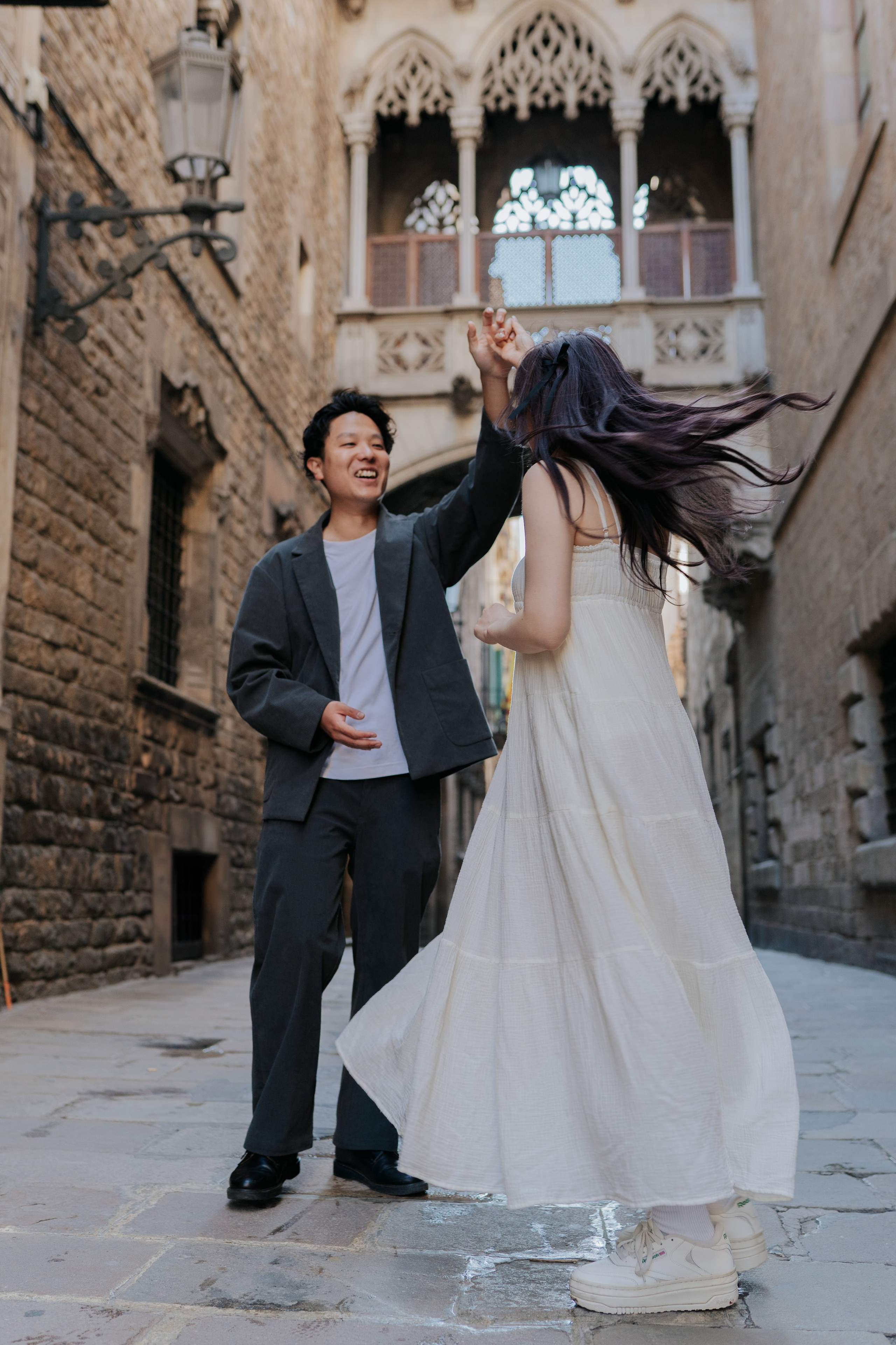 Barcelona Couples Photoshoot Ideas — Photographer in Barcelona, Spain