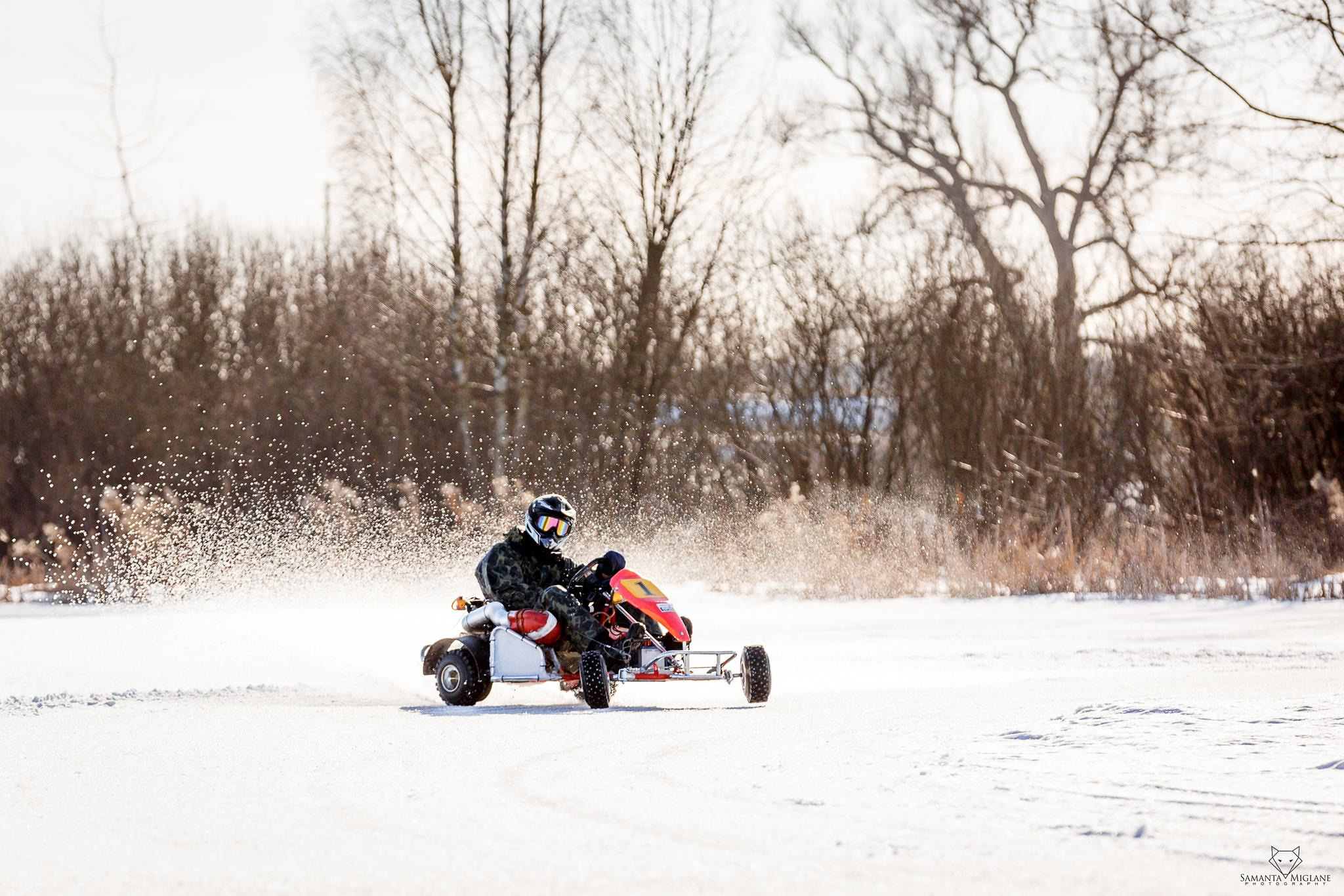 Pa sniegu ar kartingiem. FOTOGRĀFS| LATVIJA |DAUGAVPILS|