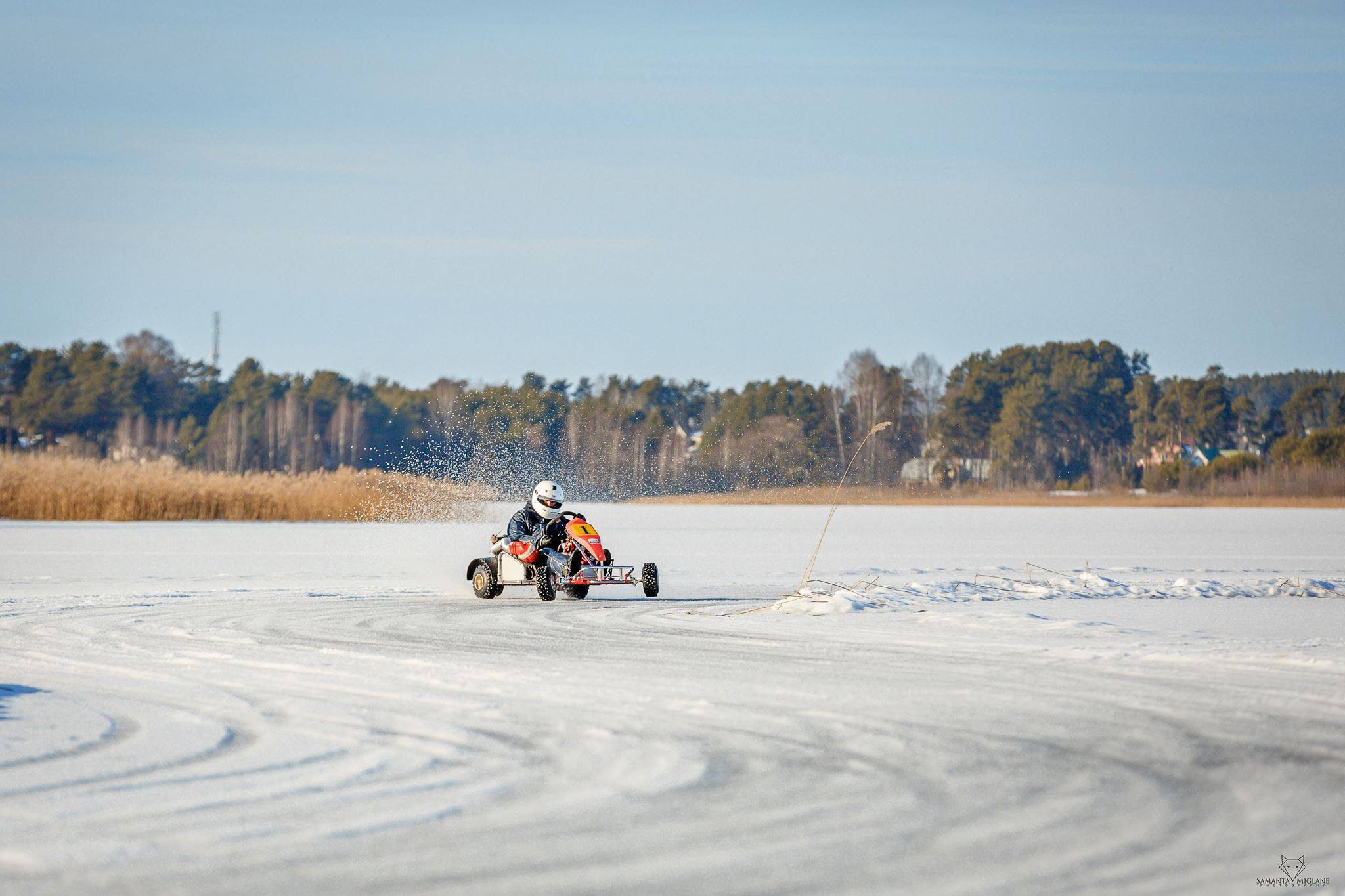 Pa sniegu ar kartingiem. FOTOGRĀFS| LATVIJA |DAUGAVPILS|