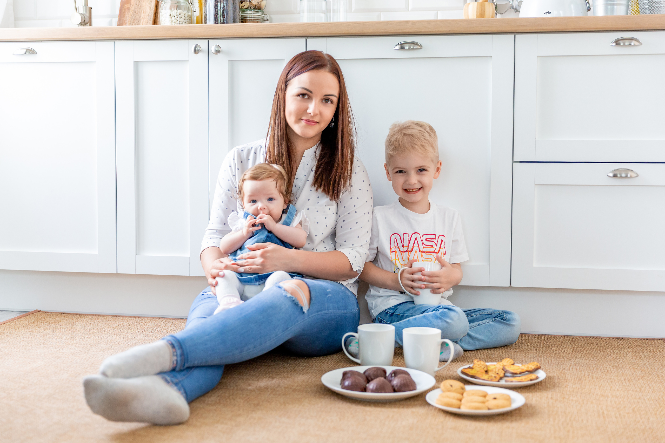 Лола и малыши. ФОТОГРАФ |ЛАТВИЯ | ДАУГАВПИЛС|