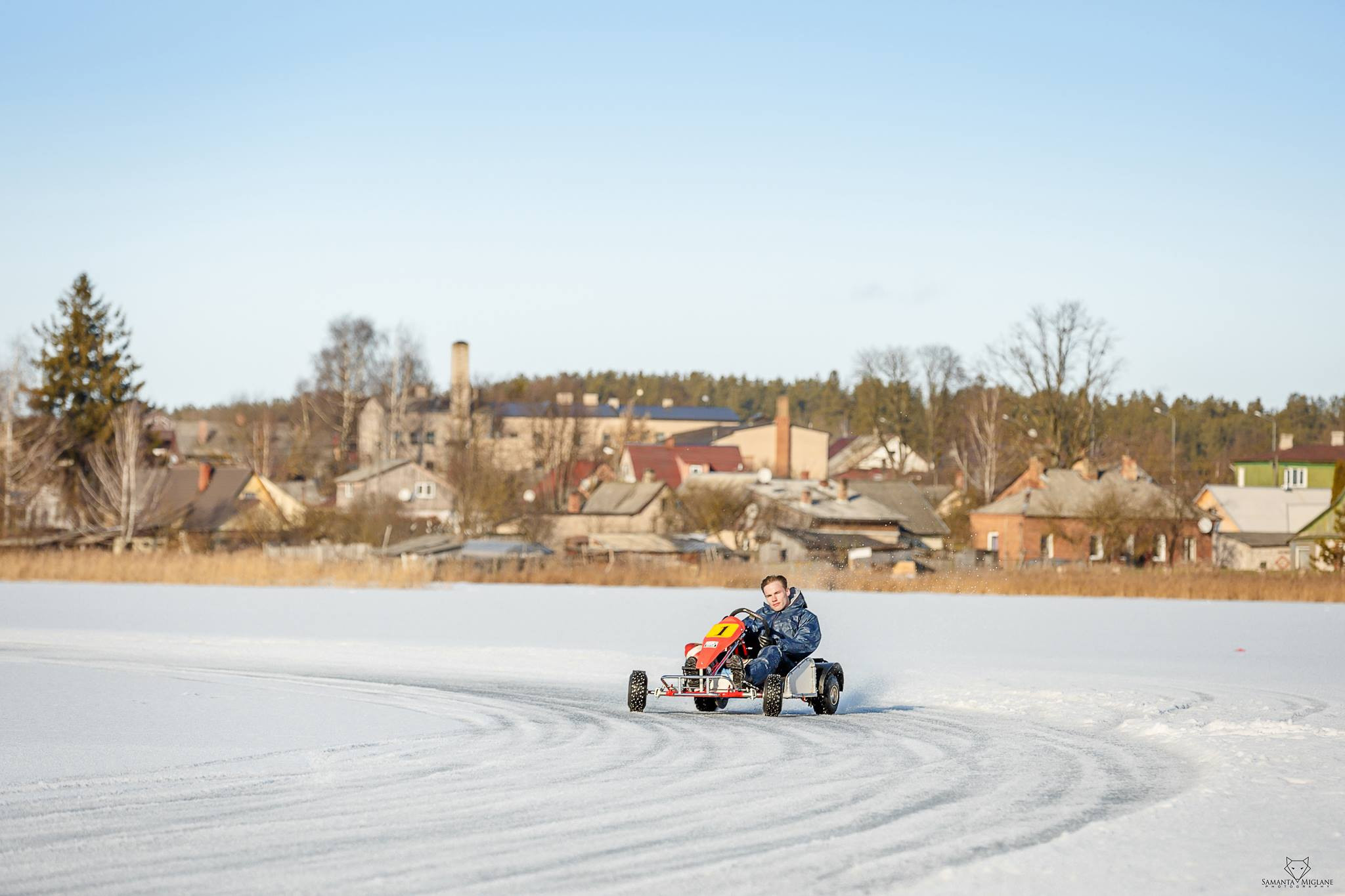 Pa sniegu ar kartingiem. FOTOGRĀFS| LATVIJA |DAUGAVPILS|