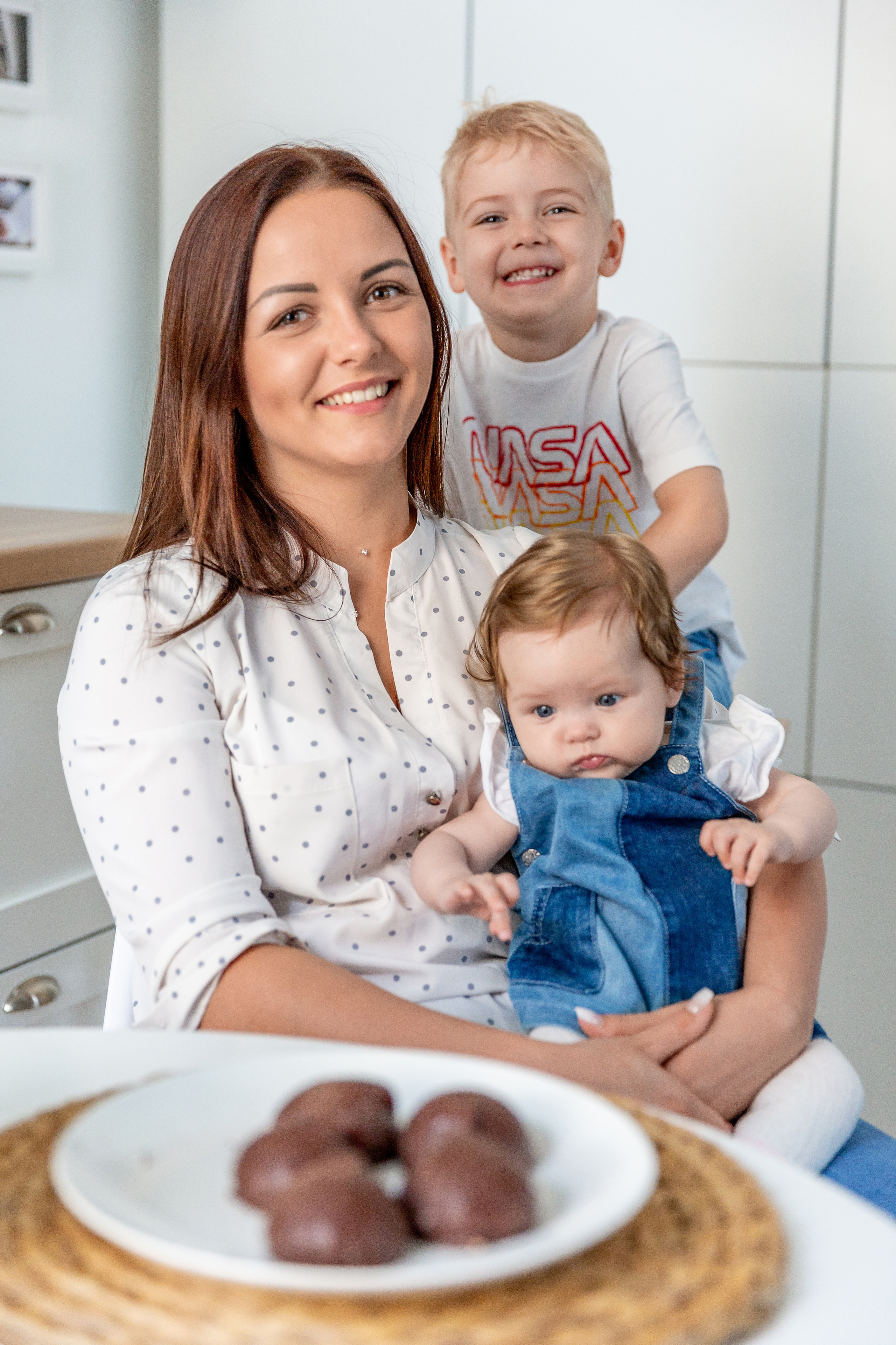 Лола и малыши. ФОТОГРАФ |ЛАТВИЯ | ДАУГАВПИЛС|