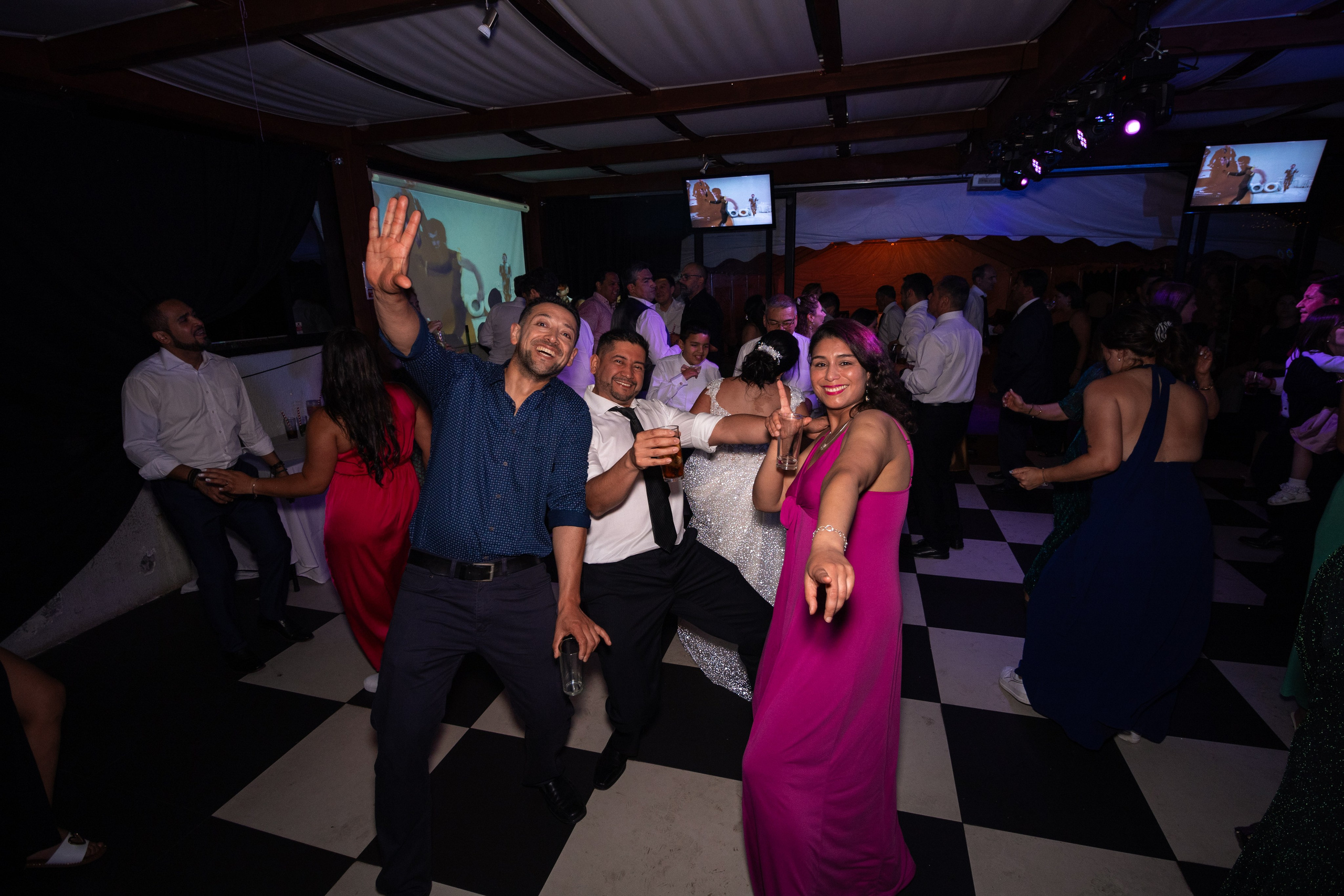 Katherin y Daniel. Dinka & Emilio - El arte de preservar lo que no se repite