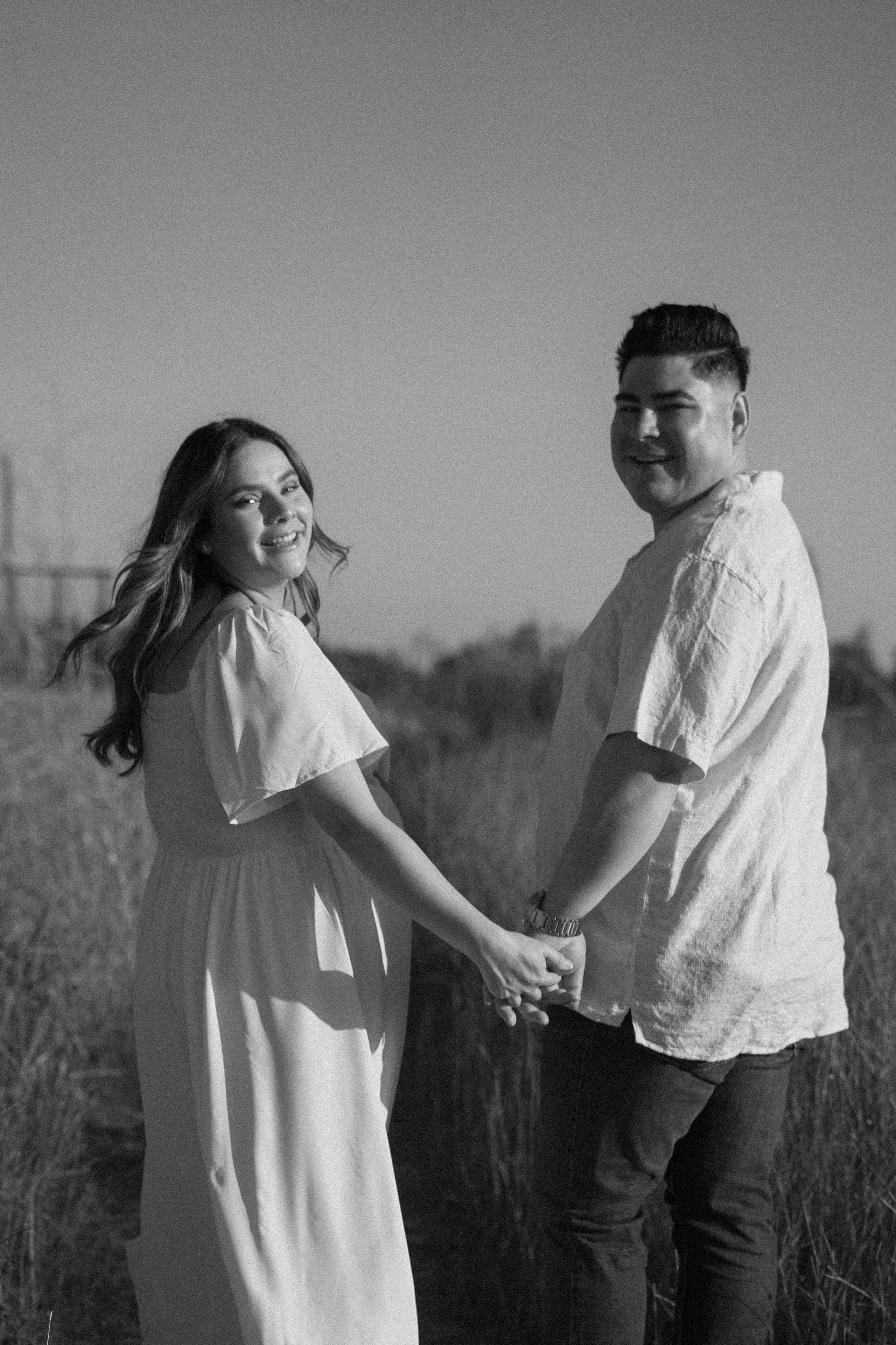 Family walk and wonderful 9 month of pregnancy. Portrait, family, maternity & wedding photography & videography in SoCal Kseni Vibe