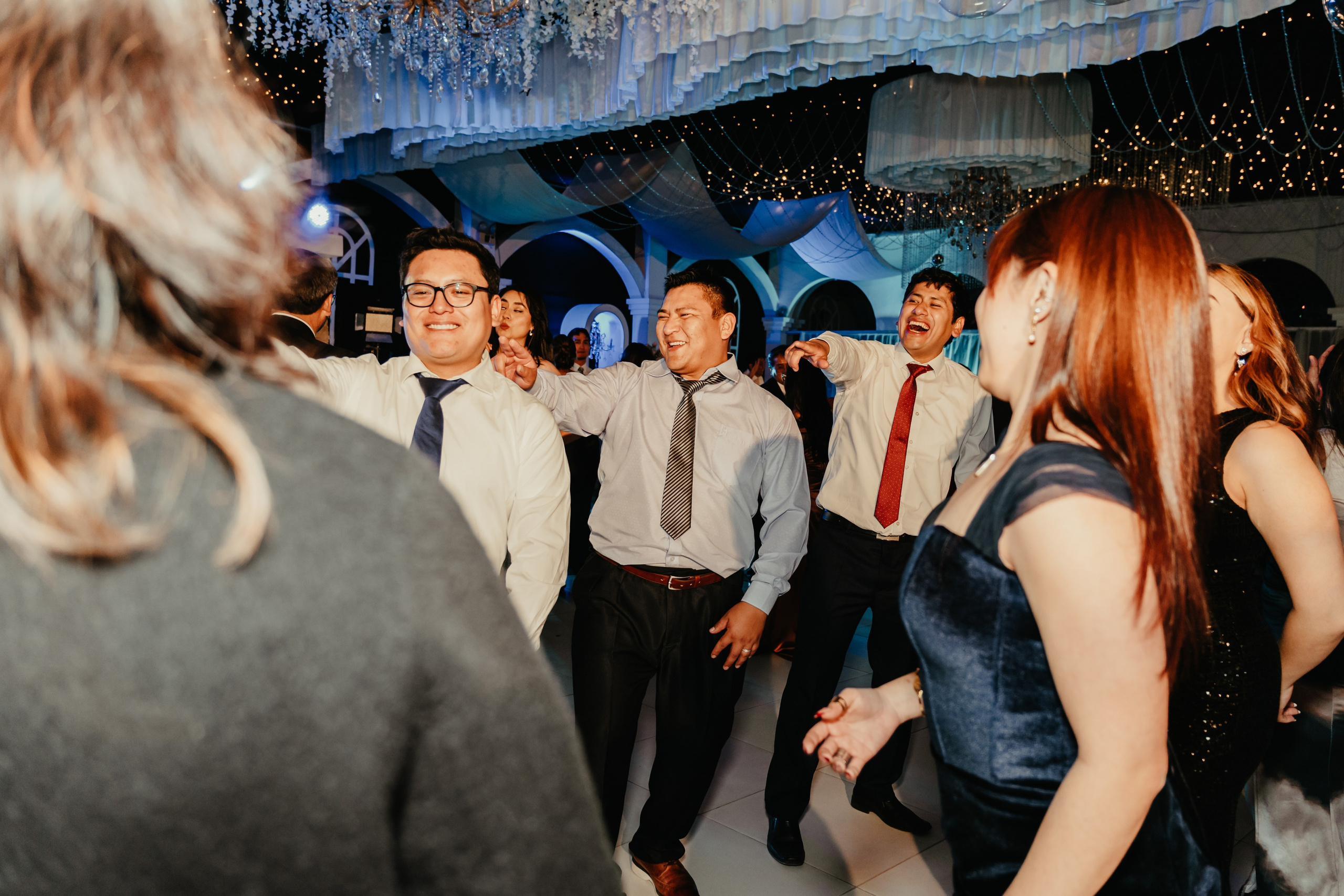 VANIA + LUIS BODA CIVIL. Studio KVTA | Fotografía y Video de Bodas en Arequipa