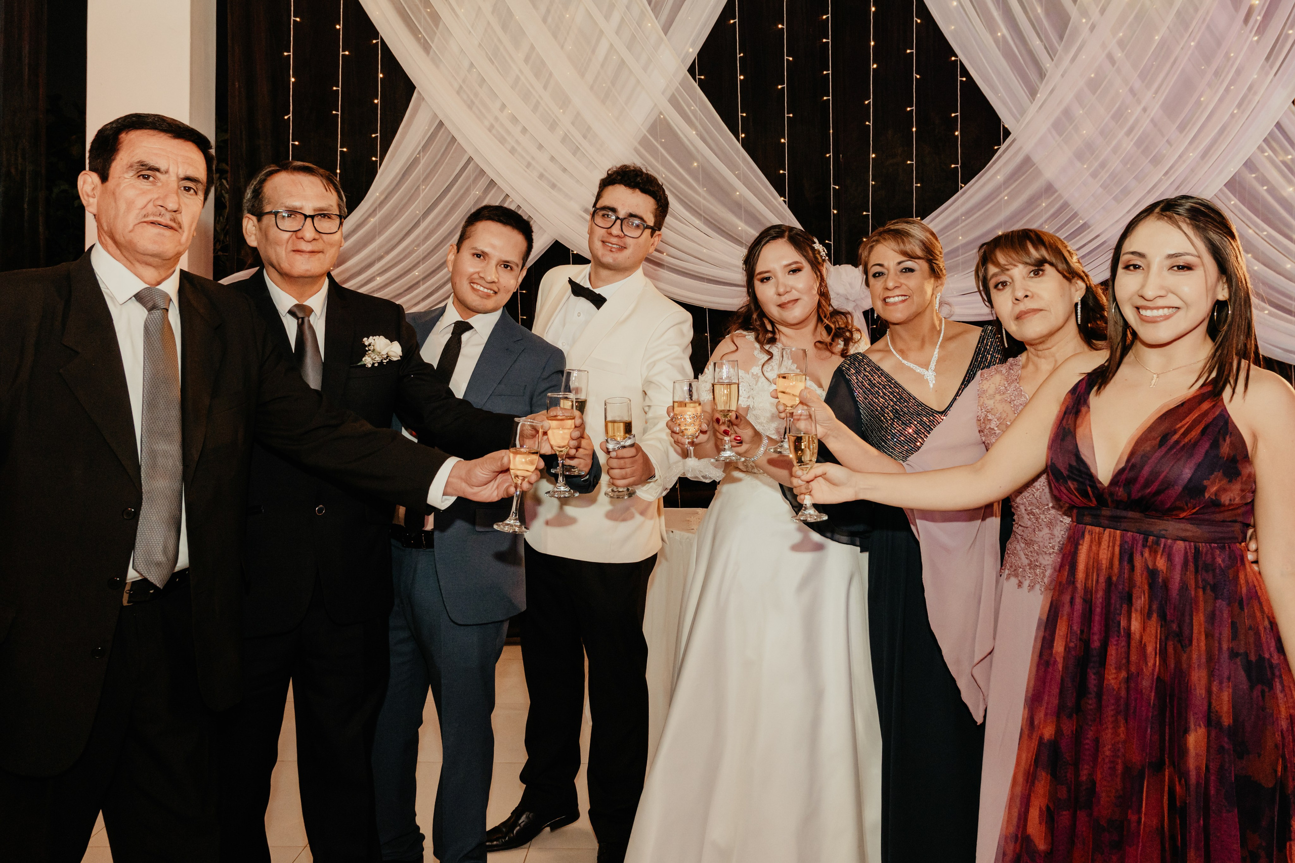 VANIA + LUIS BODA CIVIL. Studio KVTA | Fotografía y Video de Bodas en Arequipa
