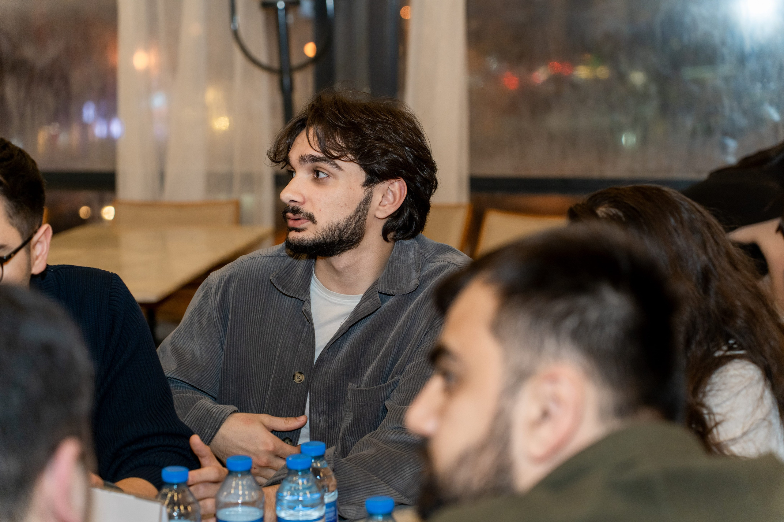 Azəronline şirkətinin əməkdaşlarının “Nə? Harada? Nə zaman?” oyunu. Fotoqraf Vəli Məmmədov