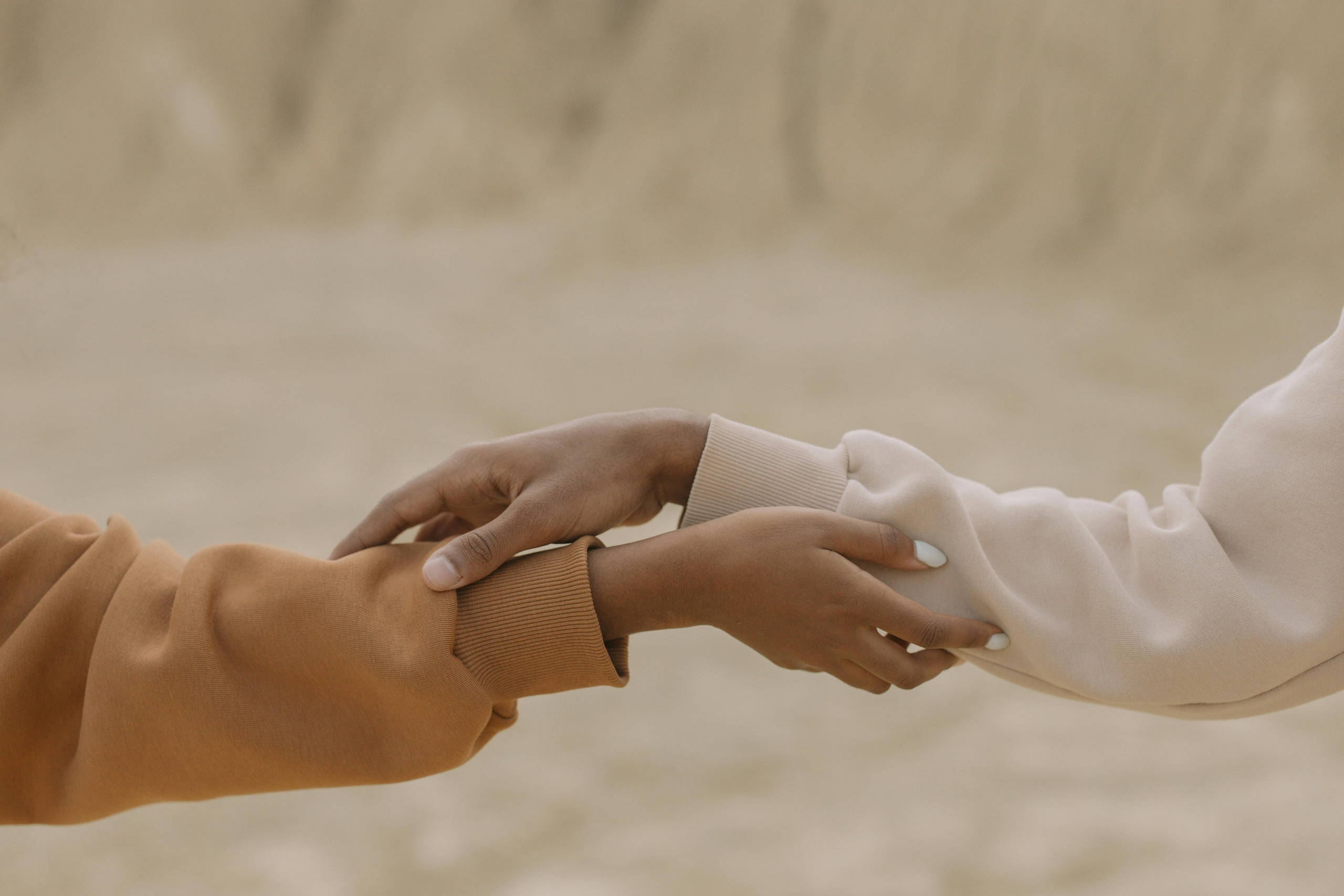Desert dream: artistic fashion photoshoot. Alice Bell — Wedding photographer in New York
