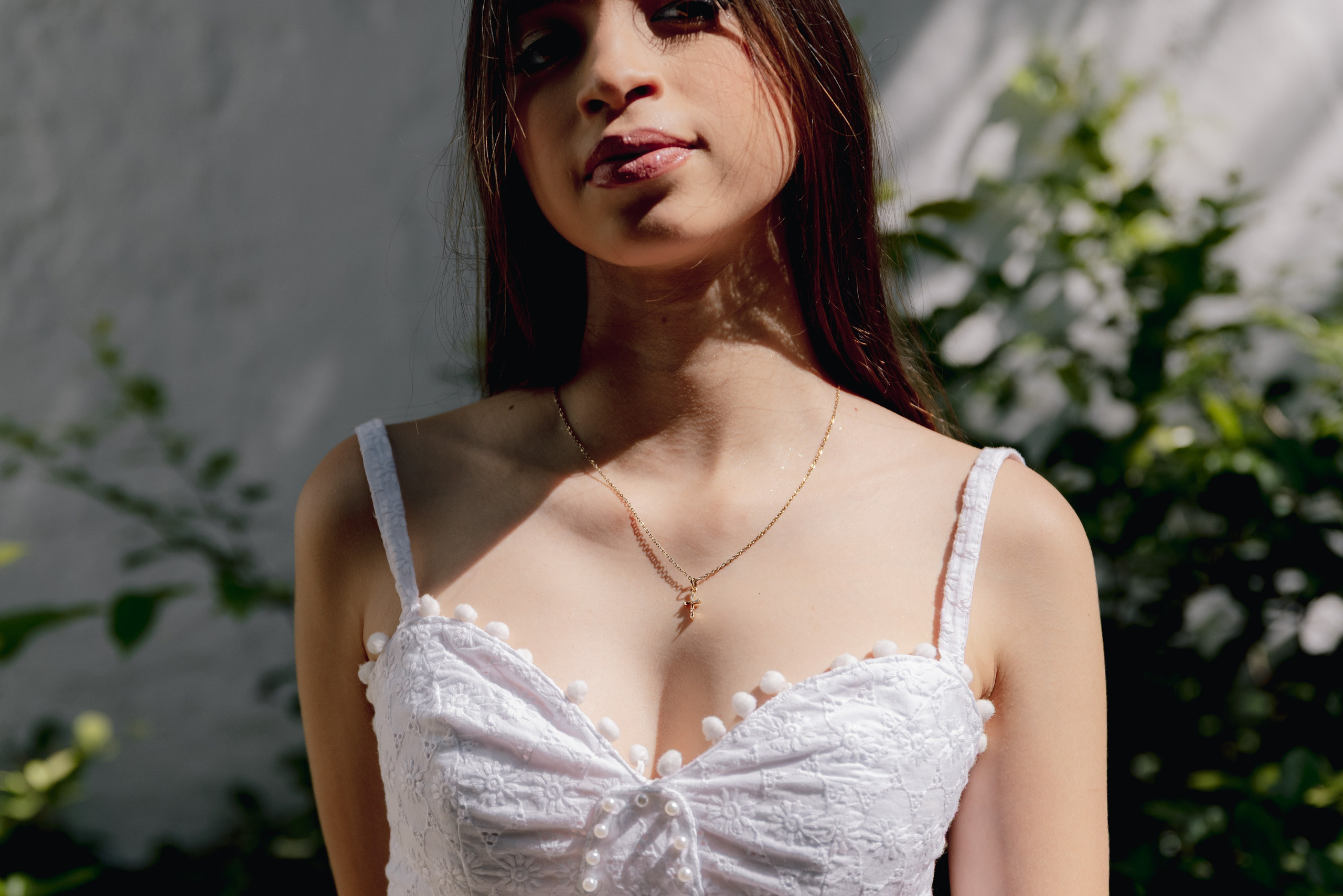 Retrato close-up quinceañera rostro maquillaje profesional sesión fotográfica BanderArt