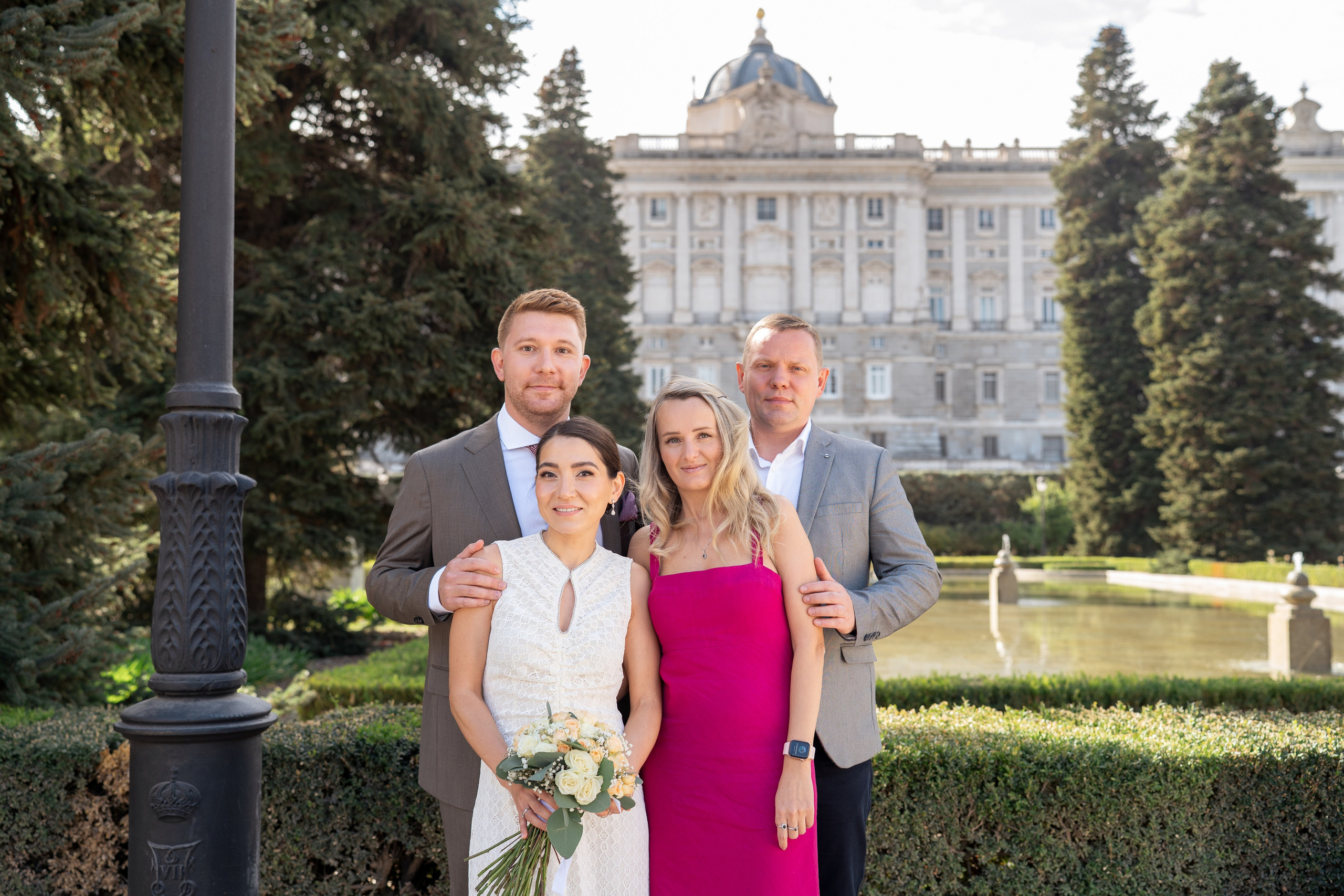 Elopement photoshoot in Madrid city centre. Fotógrafo en Madrid, España. Alyona Belyaninova