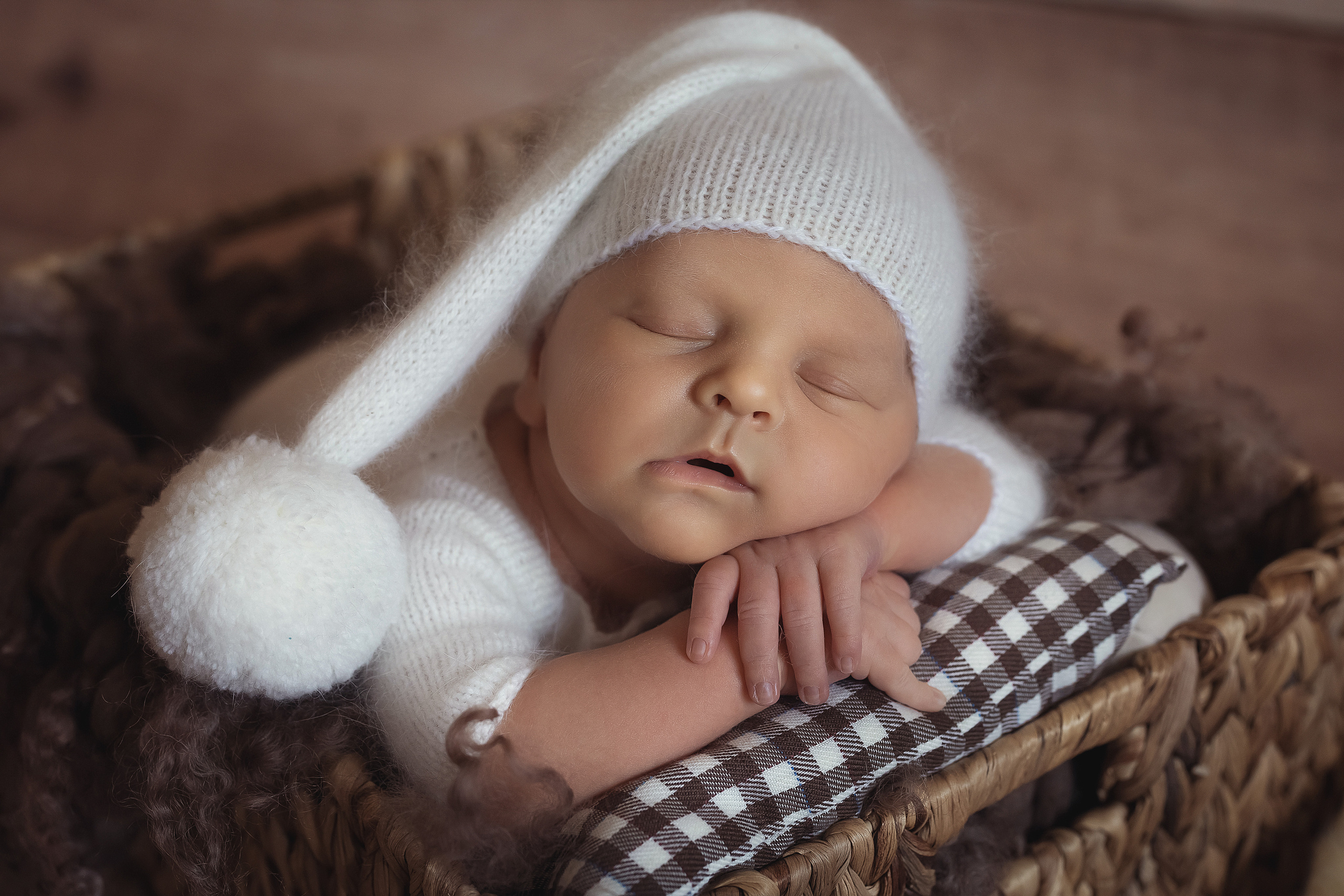 Nounascuti. Fotograf de familie la Ungheni și Reggio-Emilia, Alessia Slivca