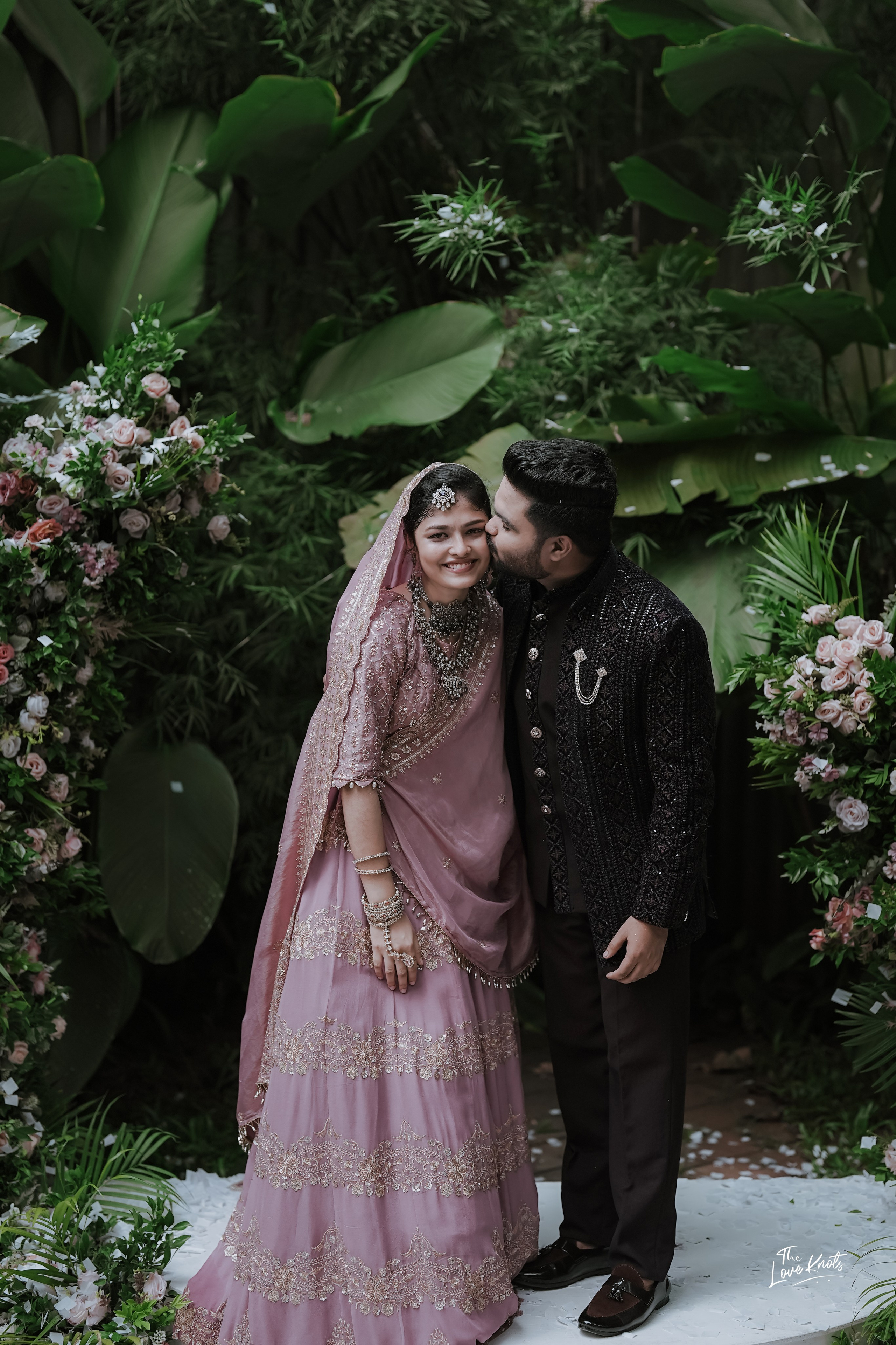 SHIBIL / RISLA. Theloveknots