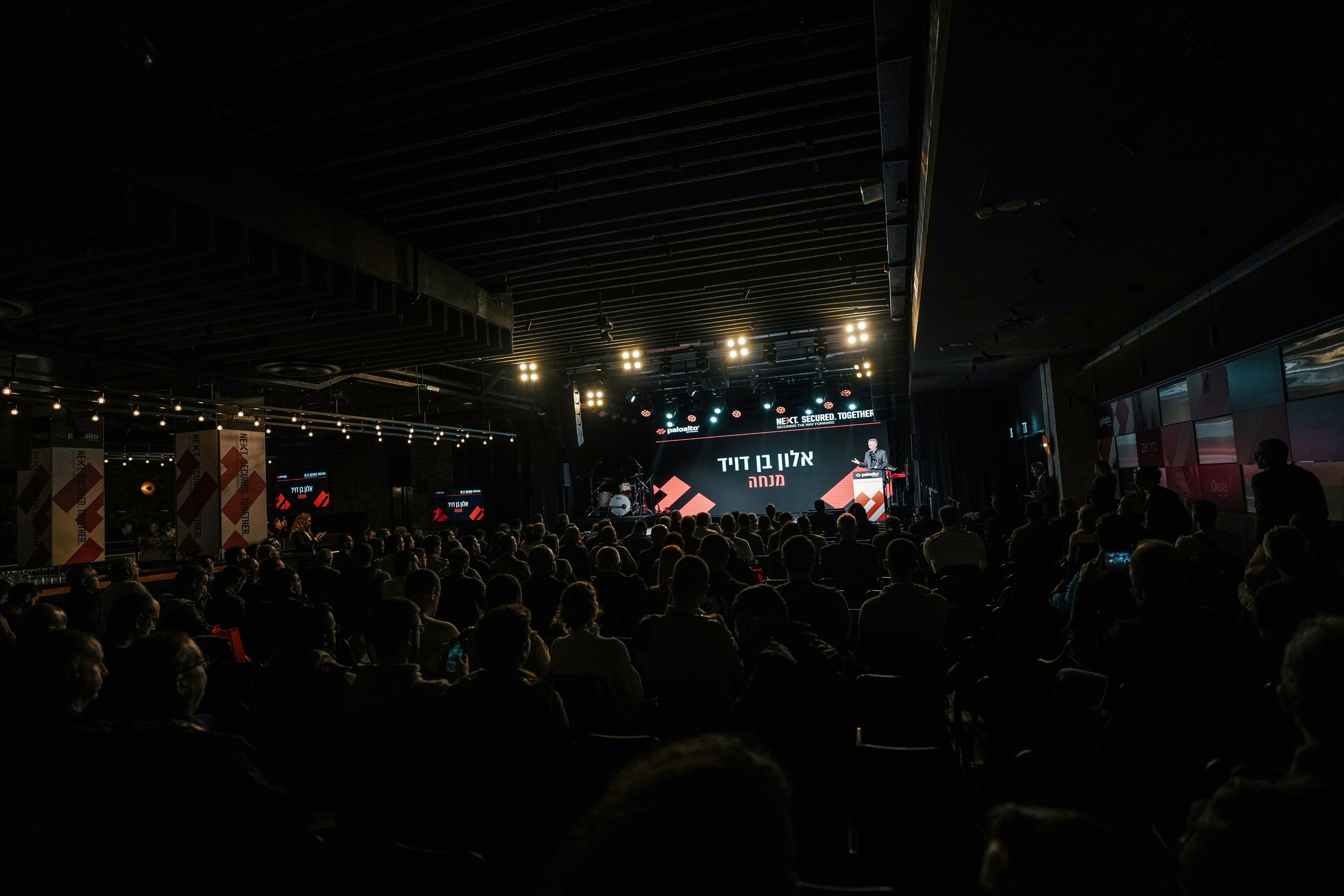 Business. Dmitry Gorodetsky Event Photographer