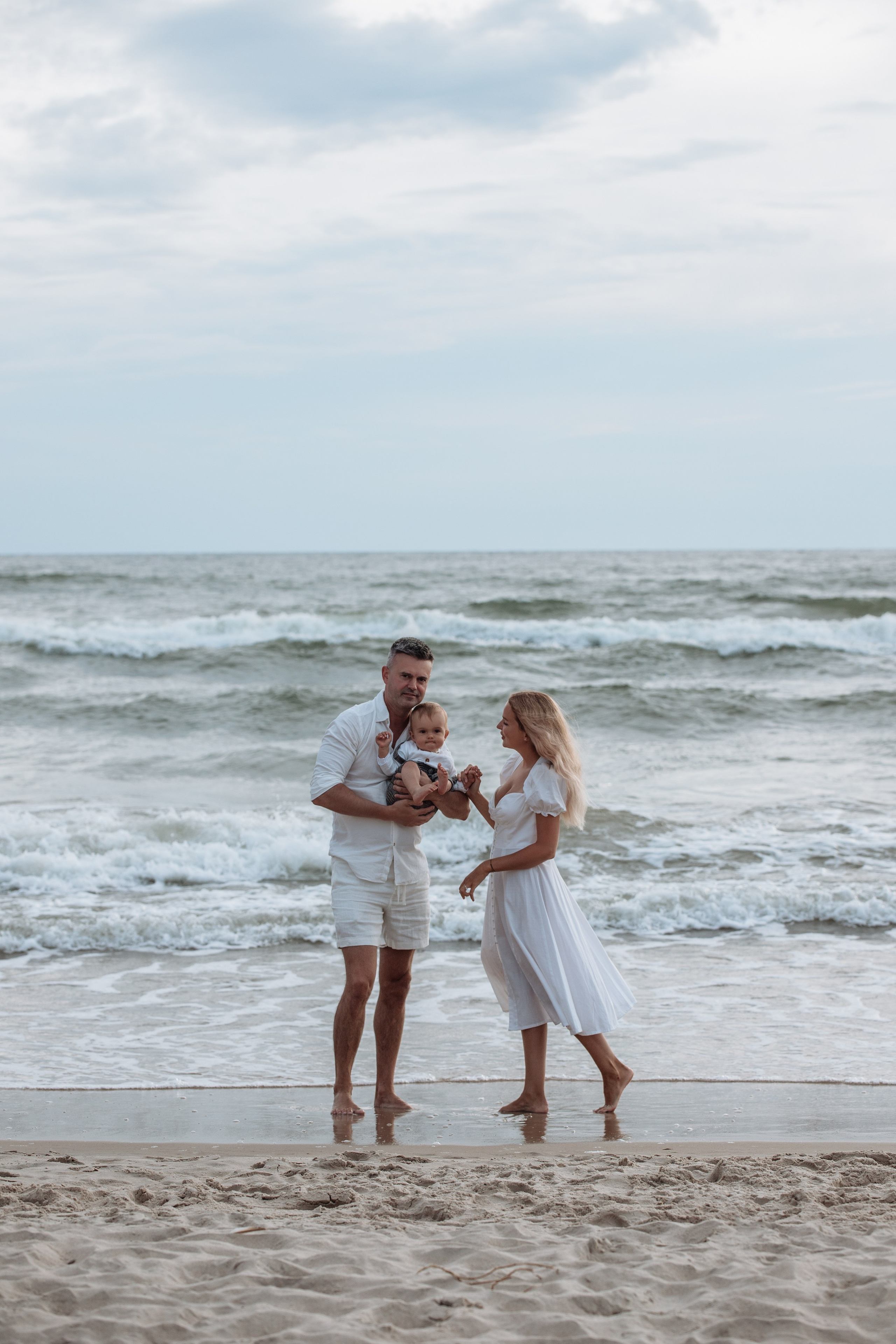 Jolita, Rolandas ir Manuel. Wedding, christening and family photographers in Vilnius, Lithuania