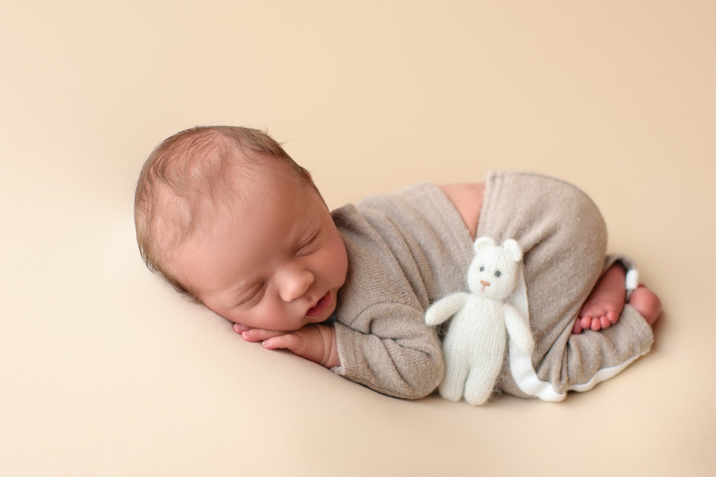 Neugeborenen Fotografie in Düren. Neugeborene, Baby Fotografin in Düren (NRW) - Vitalina Unruh