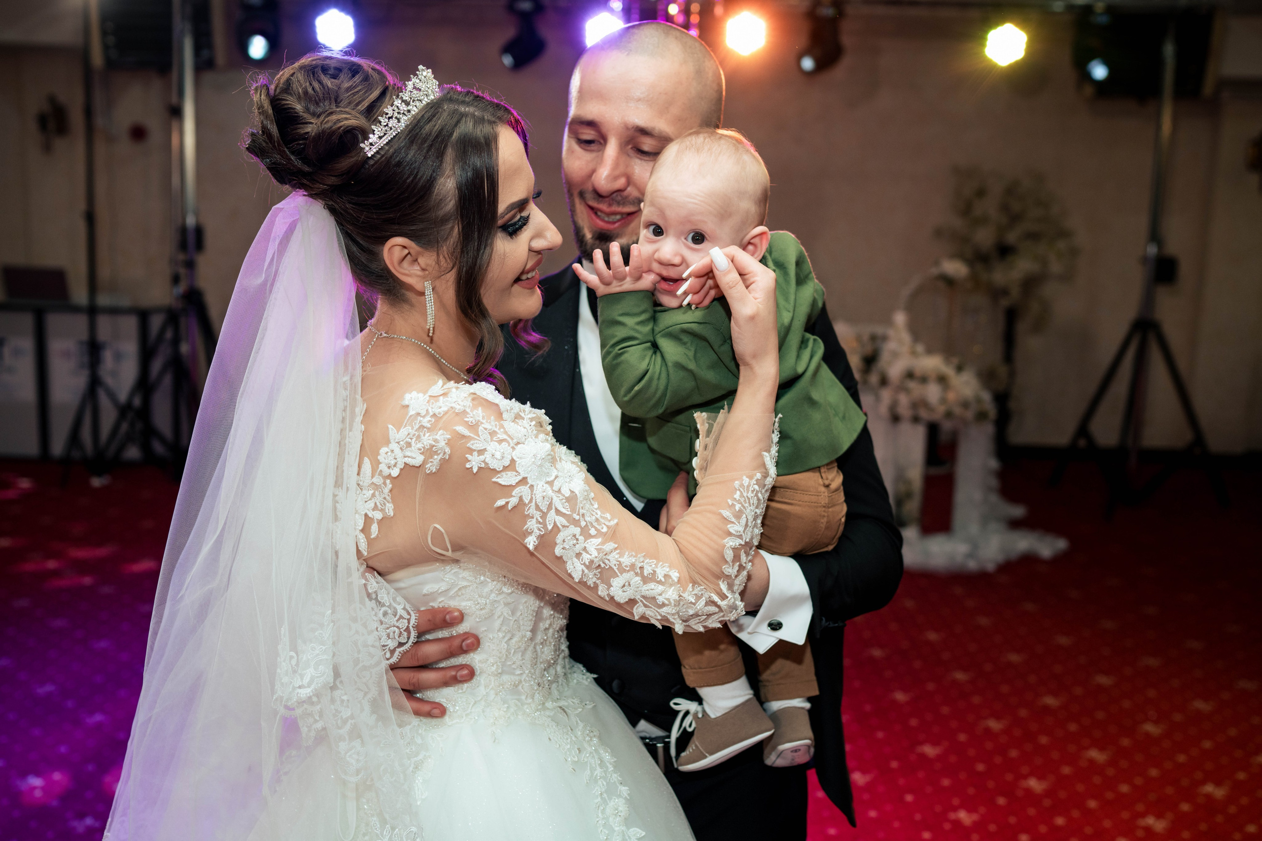 Ionela & Alex. Acasă