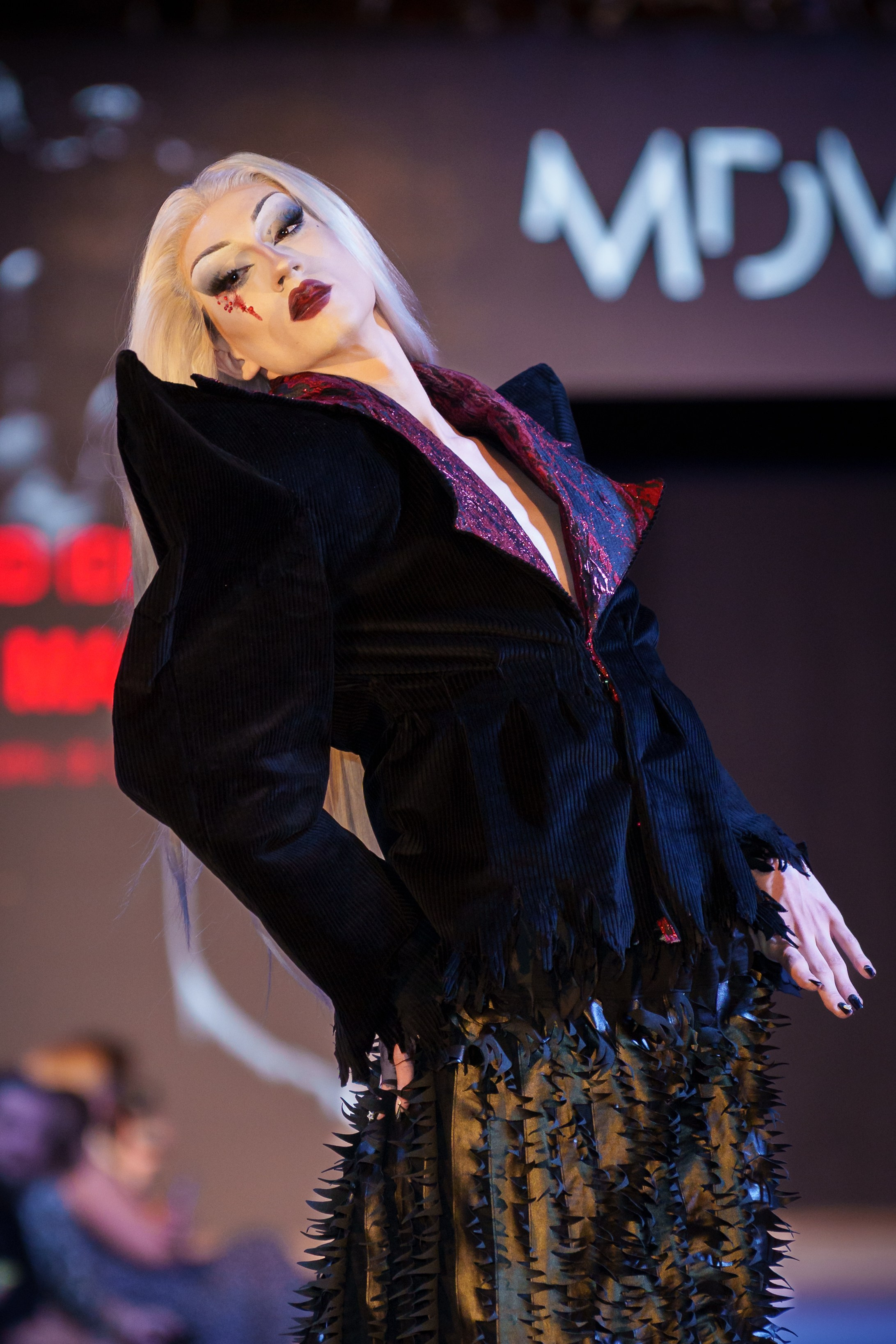 Runway & Style. Cosmin Neață | Visual Artist