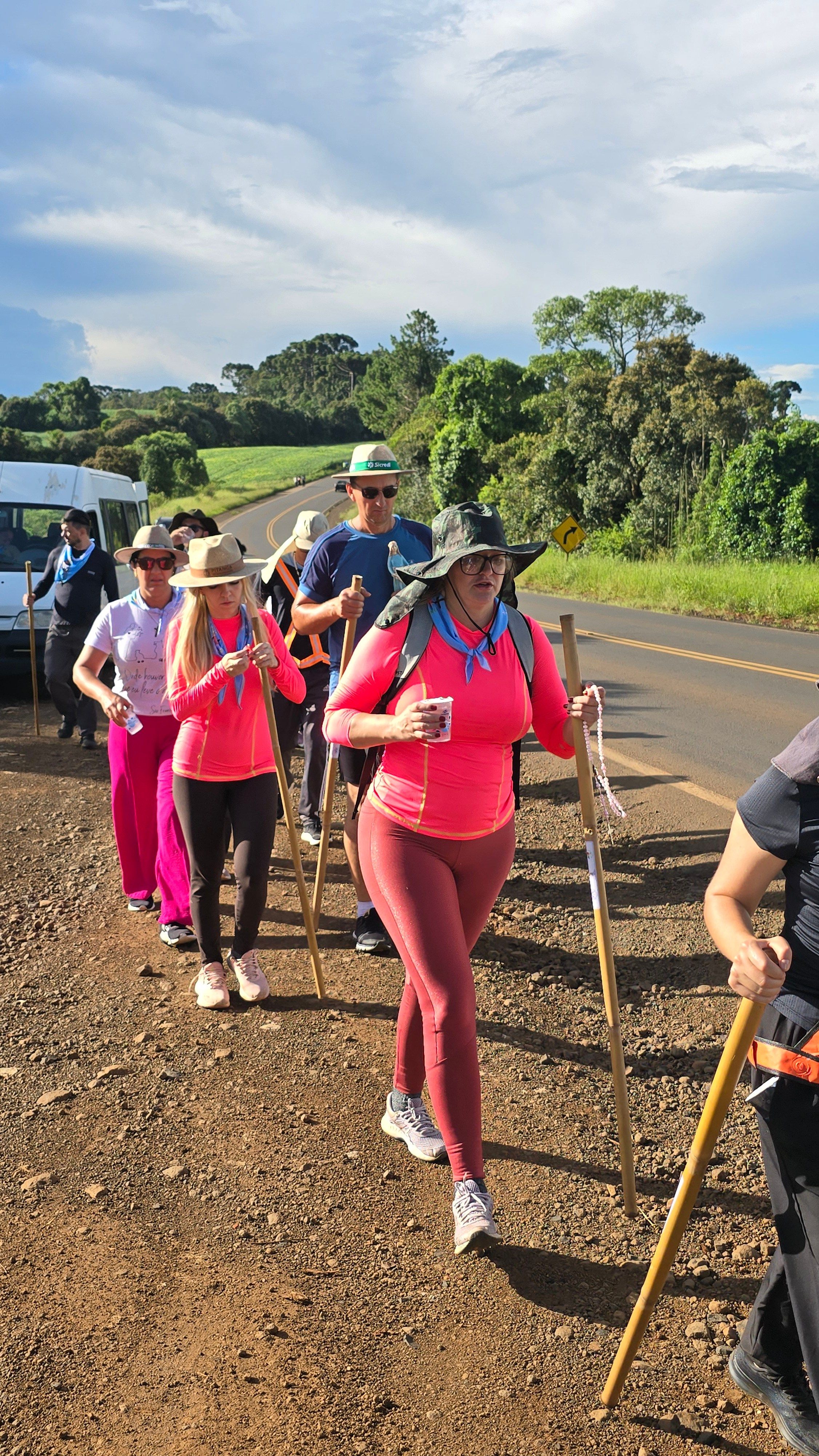 Peregrinação Nossa Senhora de Belém. Handa Produções