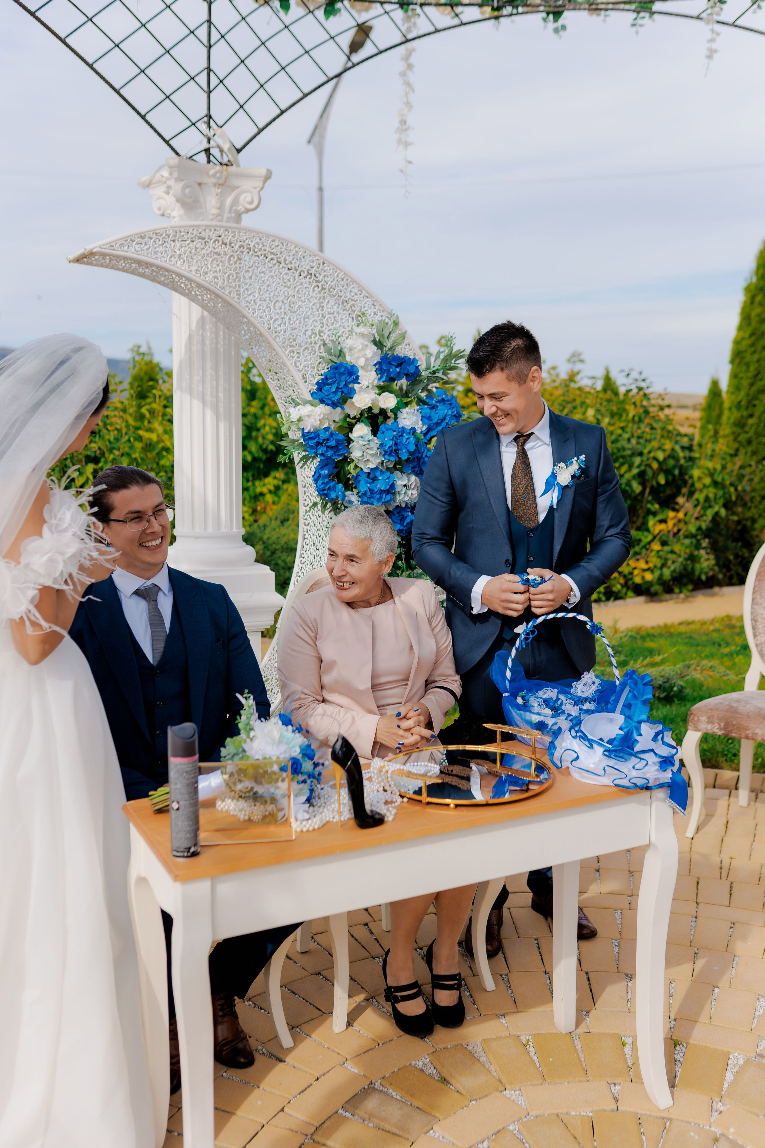 Loredana & Emilian – Ziua Nunții | Videografie - fotografie Botez Suceava, Iași, Botoșani. Servicii foto-video profesionale, pentru momente de neuitat