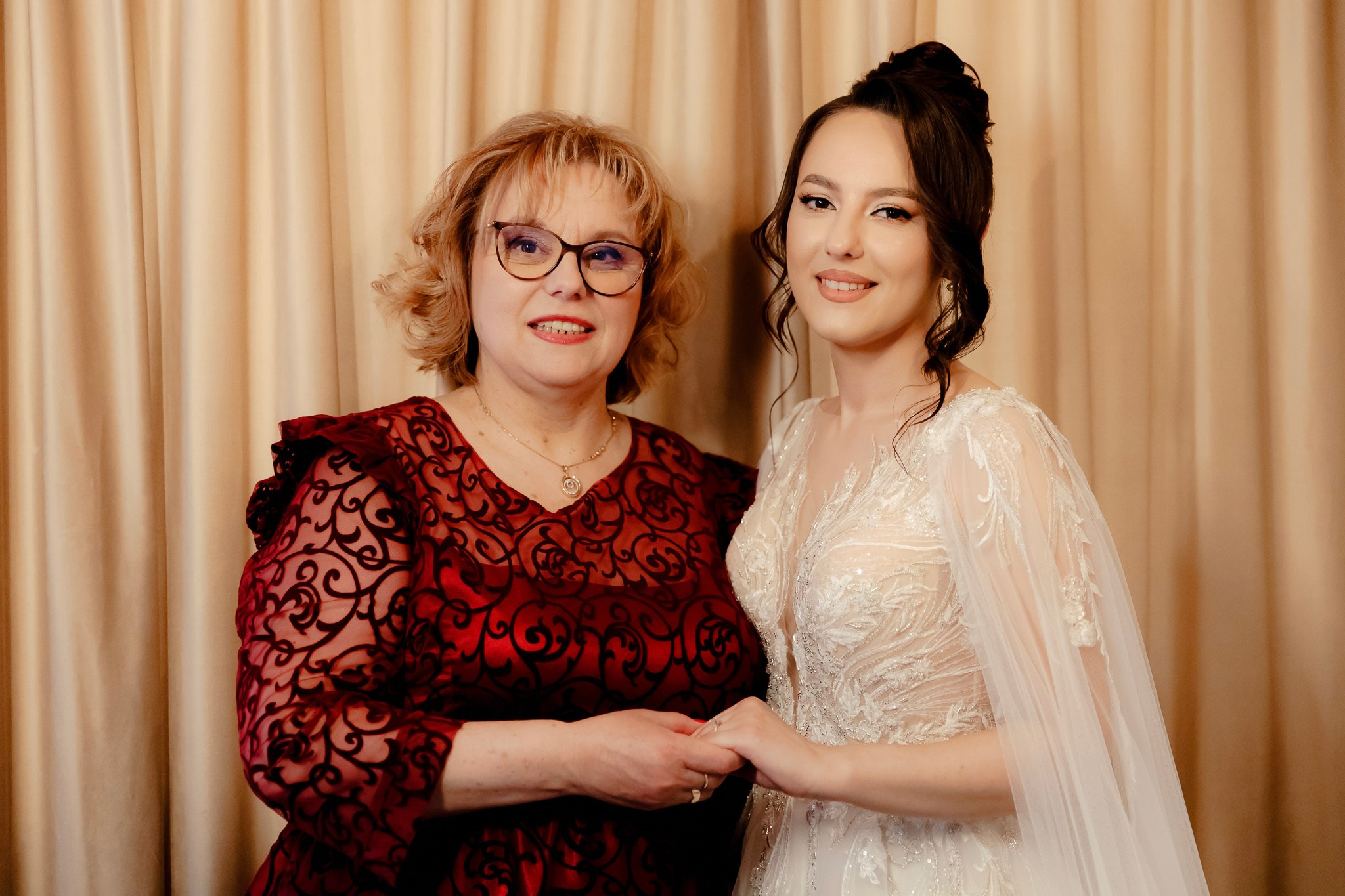 Ioana & Ionuț | Nuntă de poveste la Păstrăvăria Poiana din Mălini județul Suceava. Servicii foto-video profesionale, pentru momente de neuitat