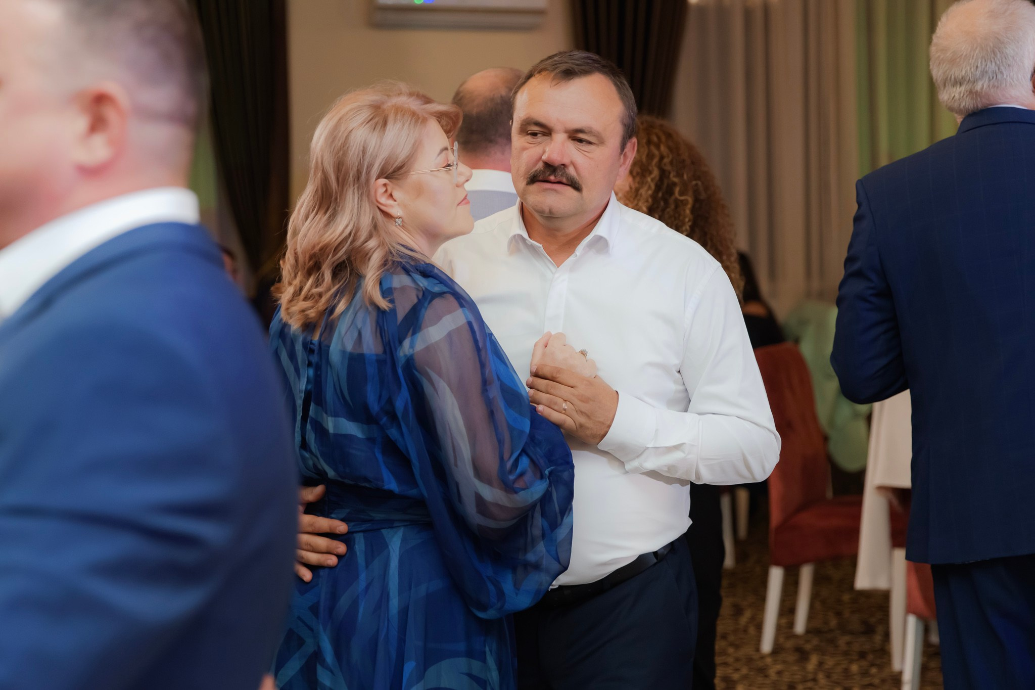 Mihai & Oana. Servicii foto-video profesionale, pentru momente de neuitat