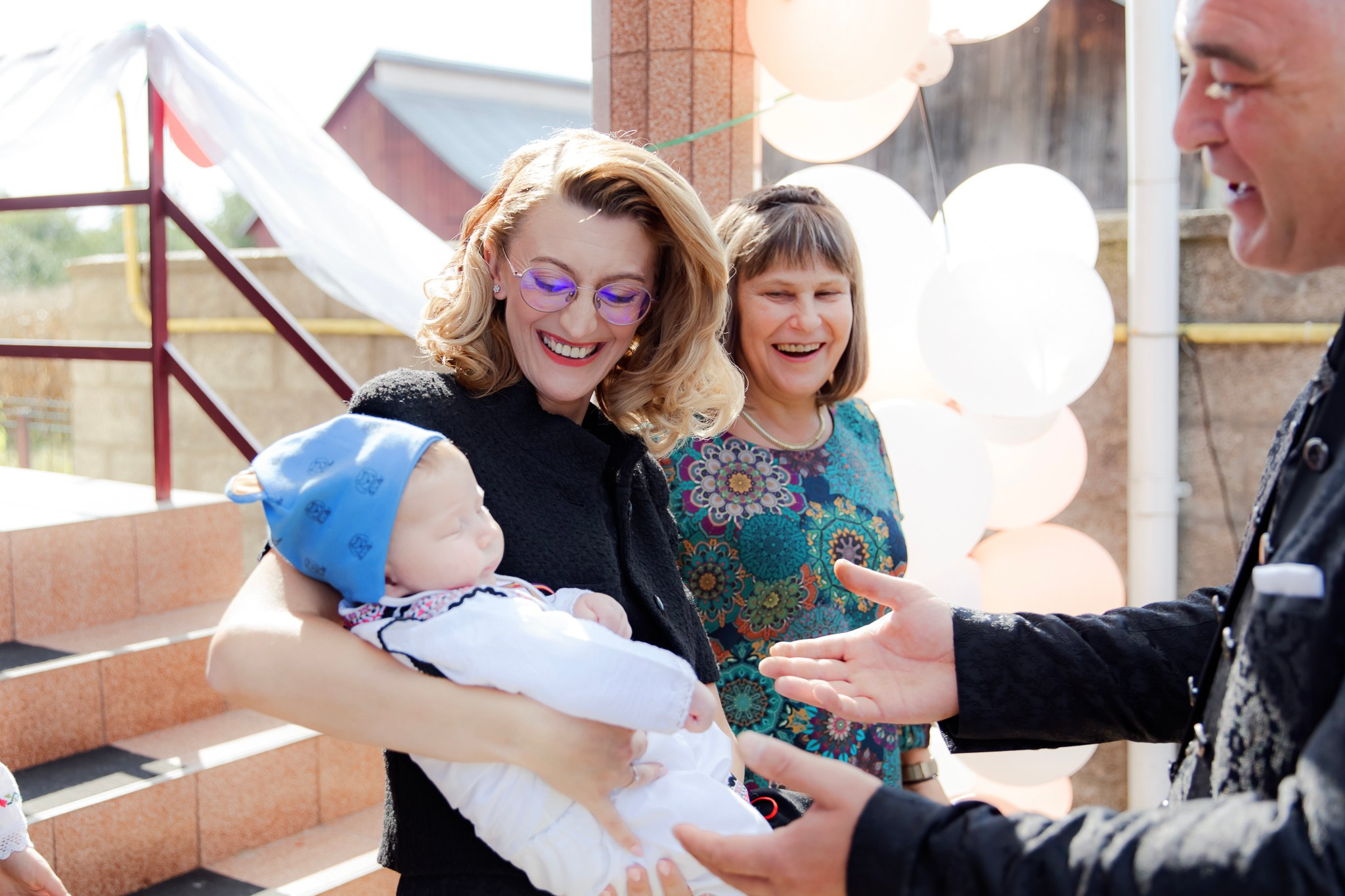 Mihai & Oana. Servicii foto-video profesionale, pentru momente de neuitat