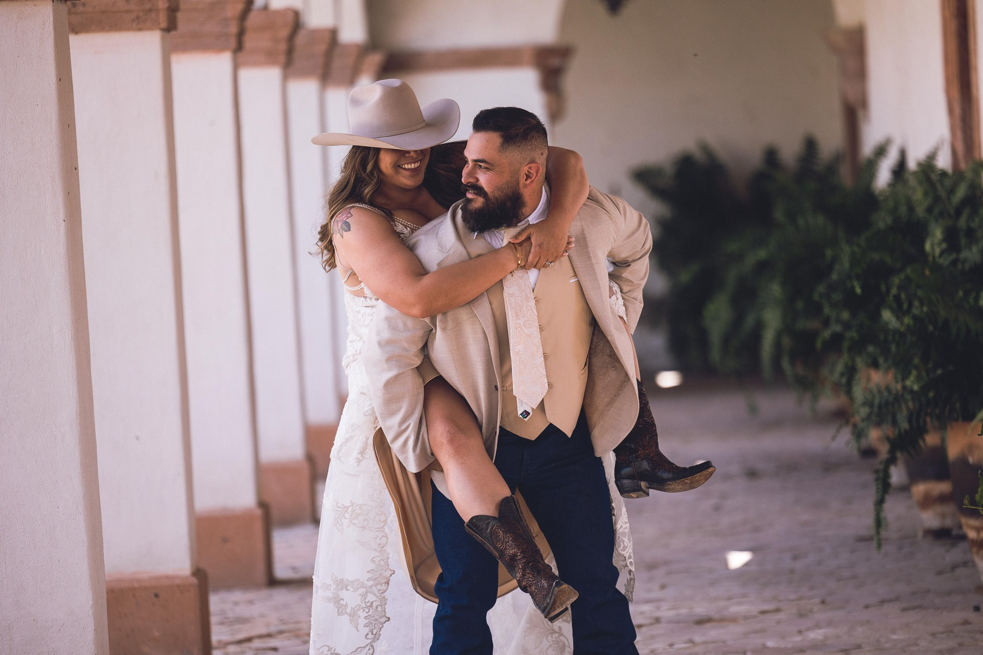 Aguascalientes / Jalisco Trash The Dress Viviana y Jesse. Estudio de fotografia en Tijuana