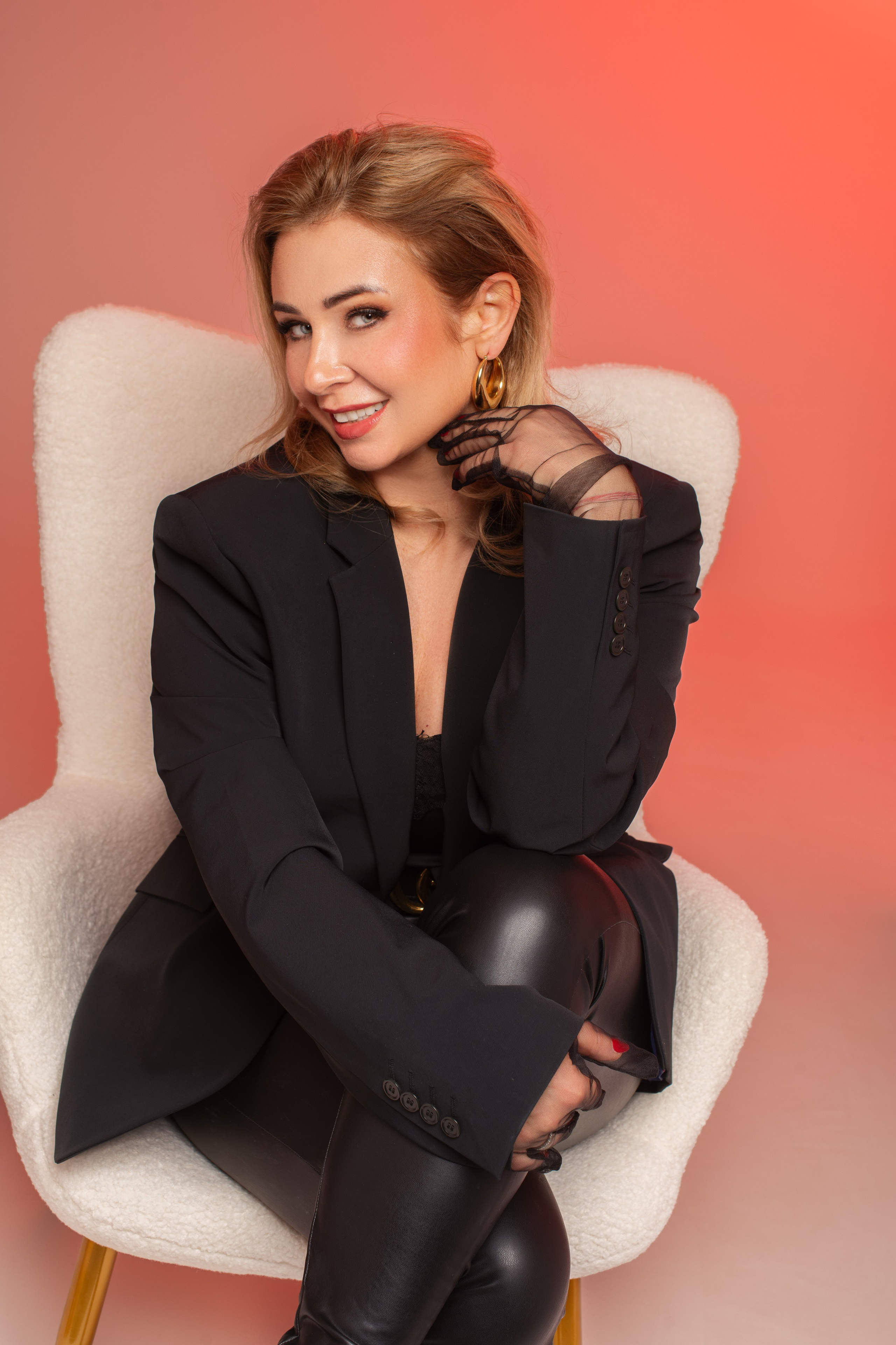 Karolina Hix. Meisha Photo