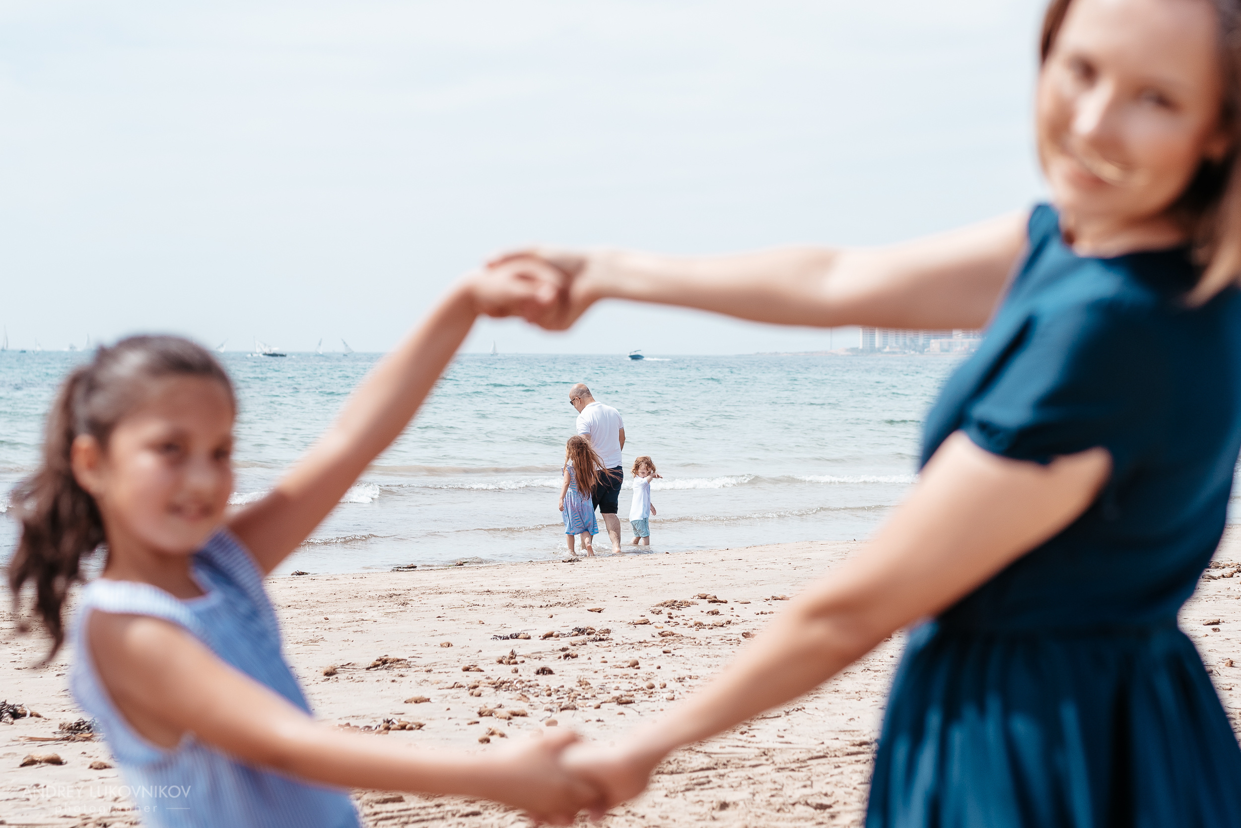 Семейная фотопрогулка на пляже