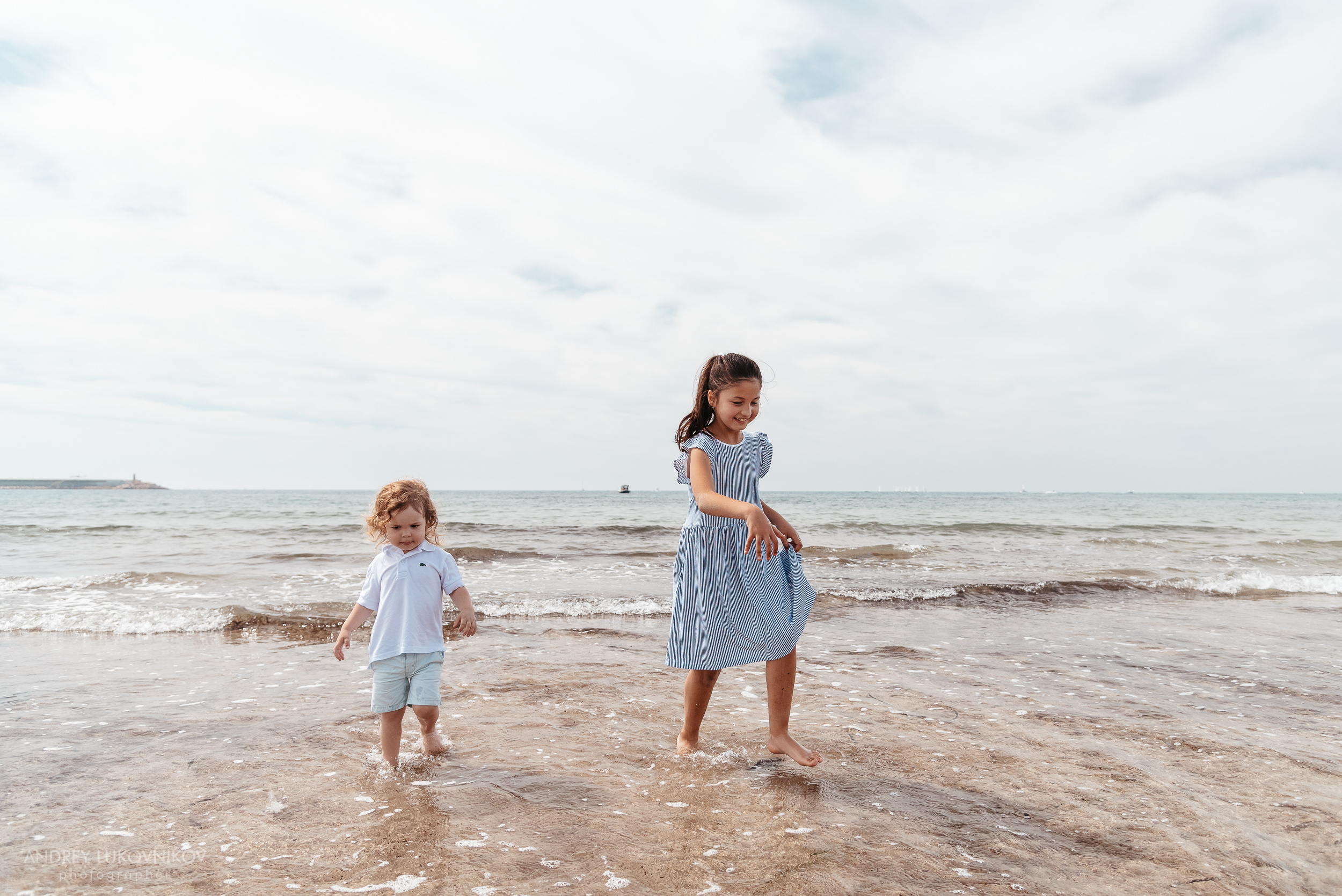 Семейная фотопрогулка на пляже