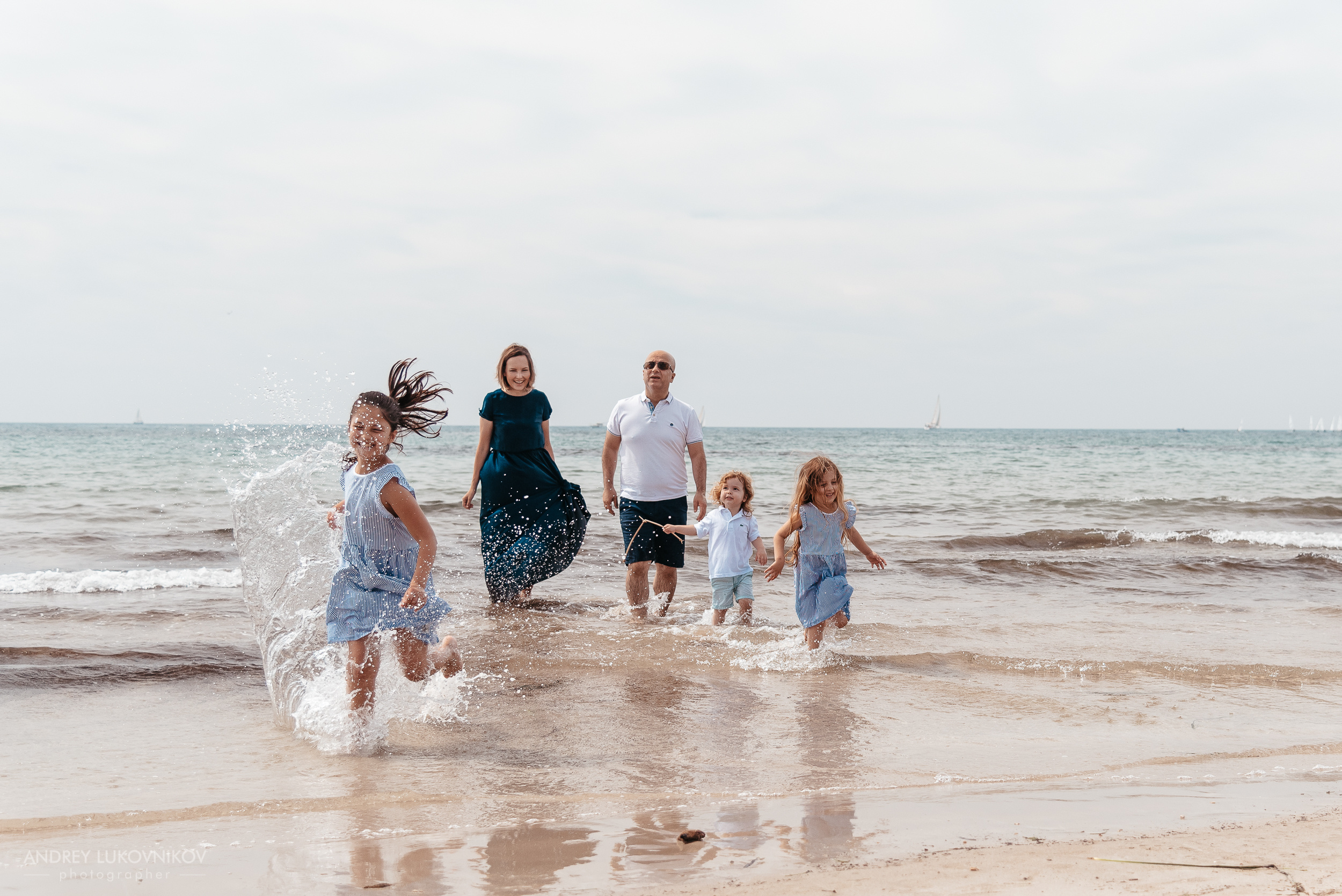 Семейная фотопрогулка на пляже