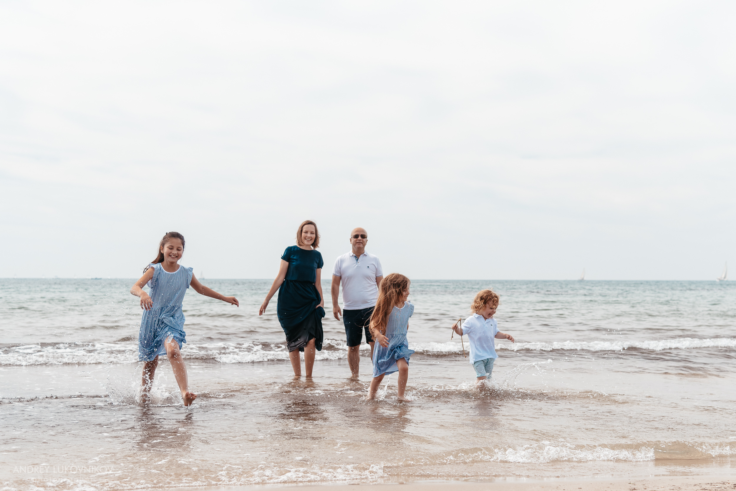 Семейная фотопрогулка на пляже