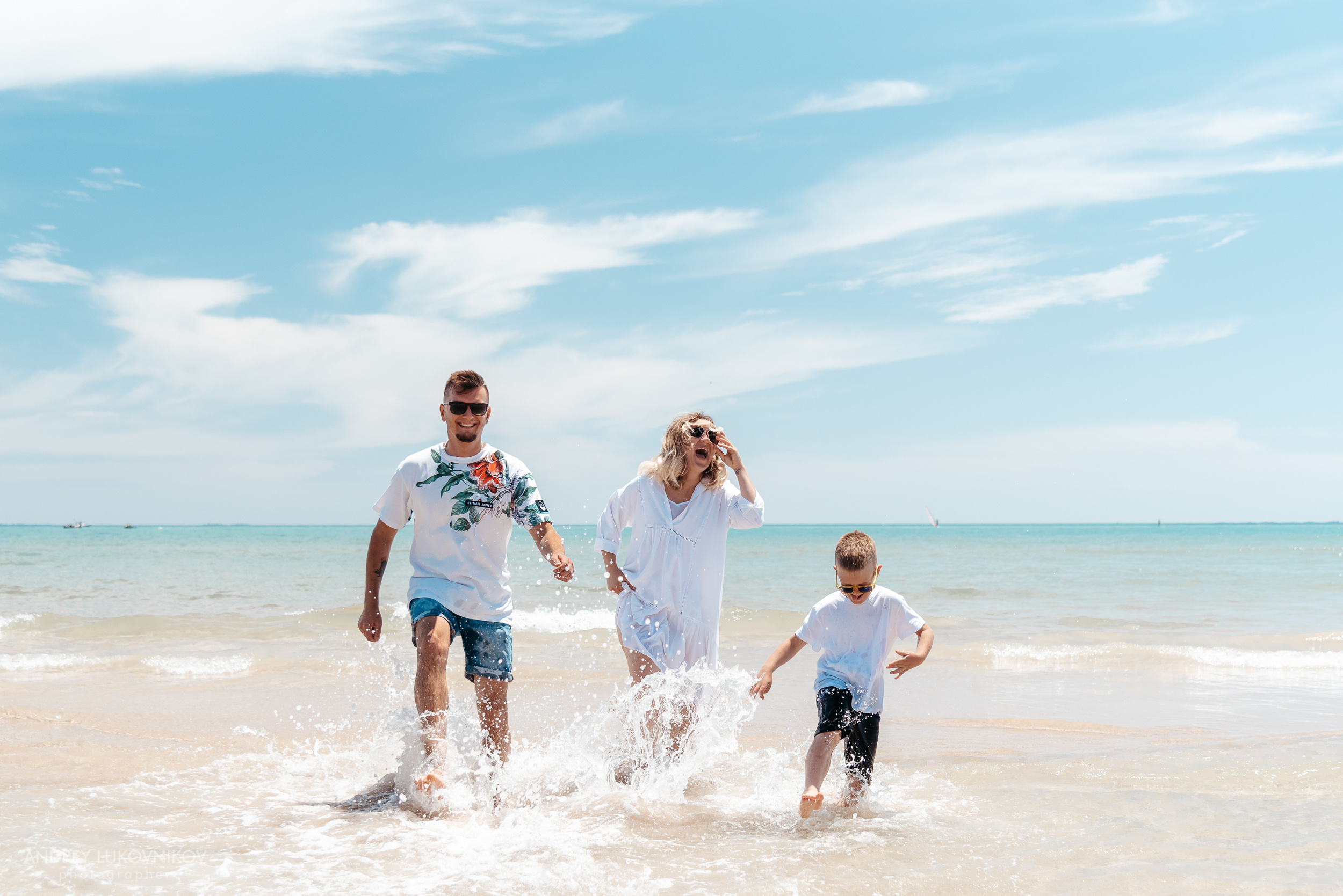 Семейная фотосессия на море