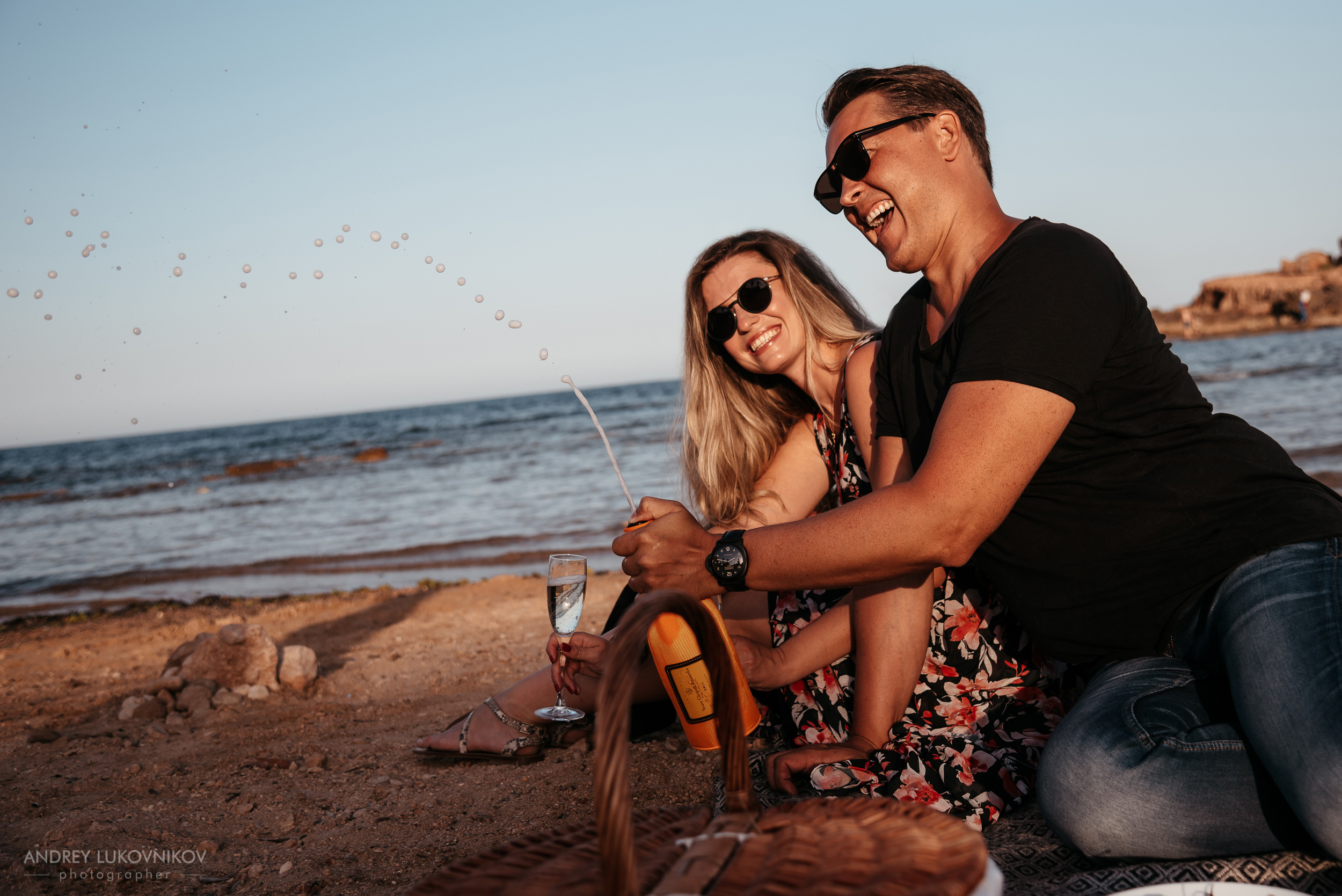 Фотосессия в стиле «пикник на пляже» в Испании