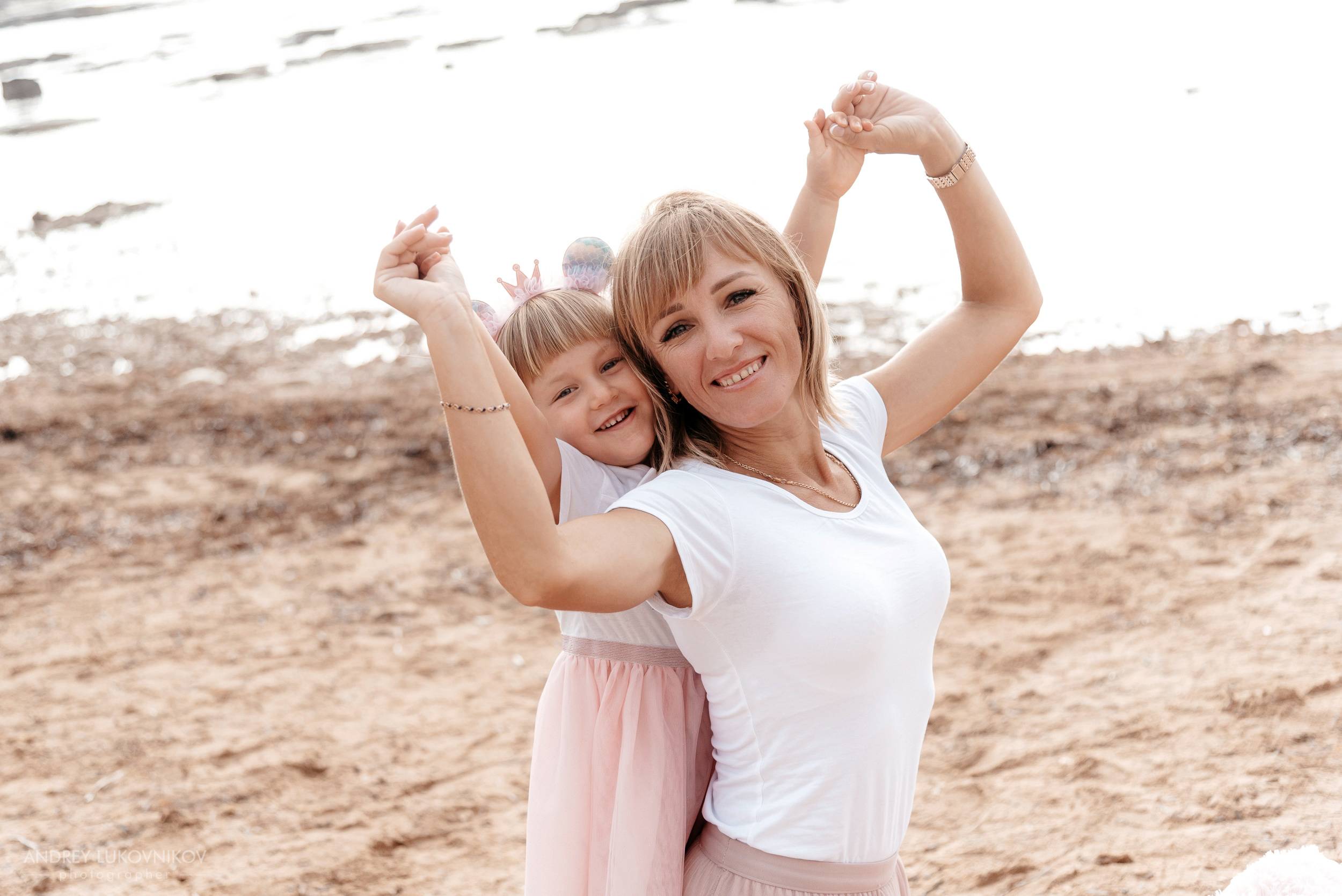 Семейная фотосессия на пляже
