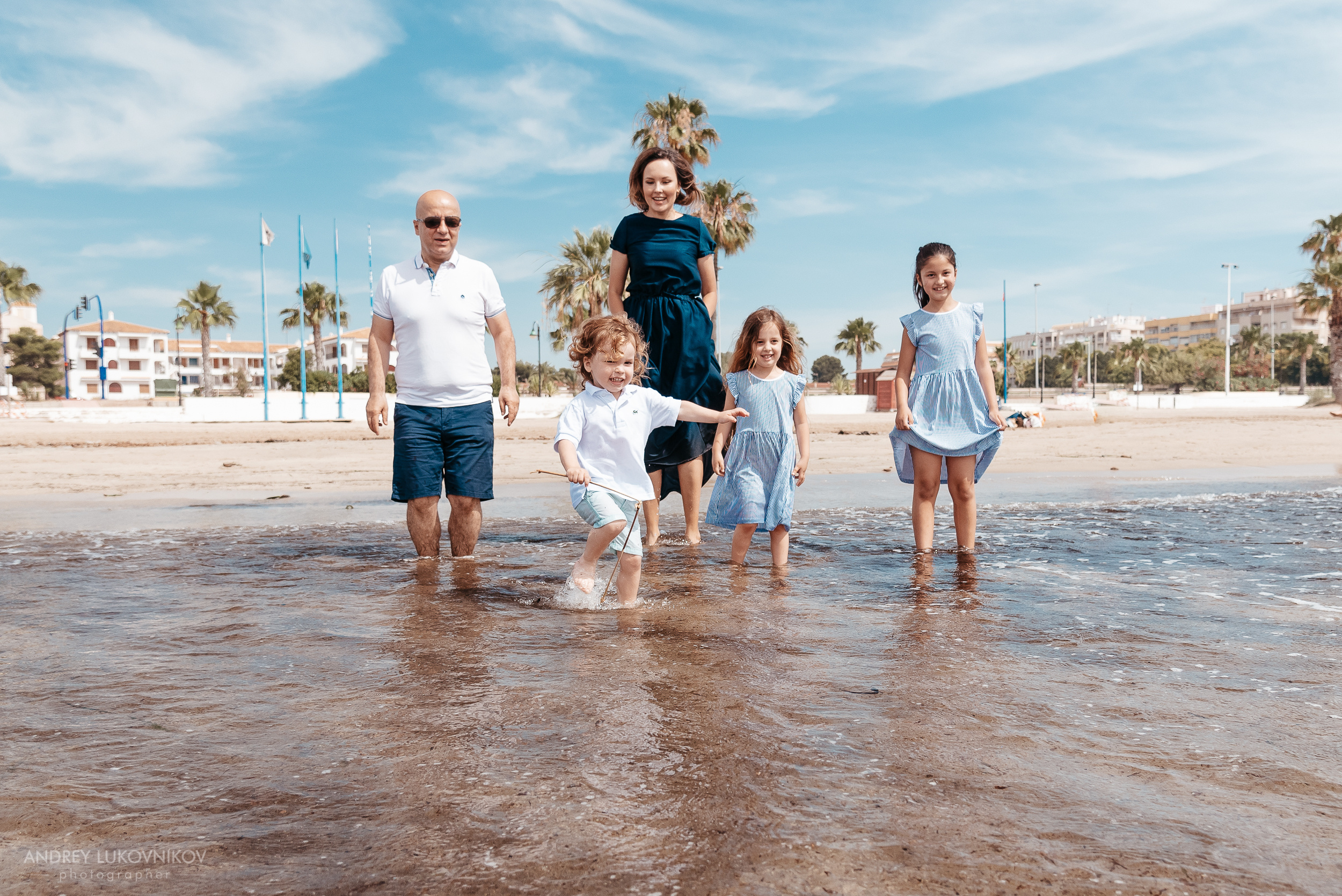 Семейная фотопрогулка на пляже