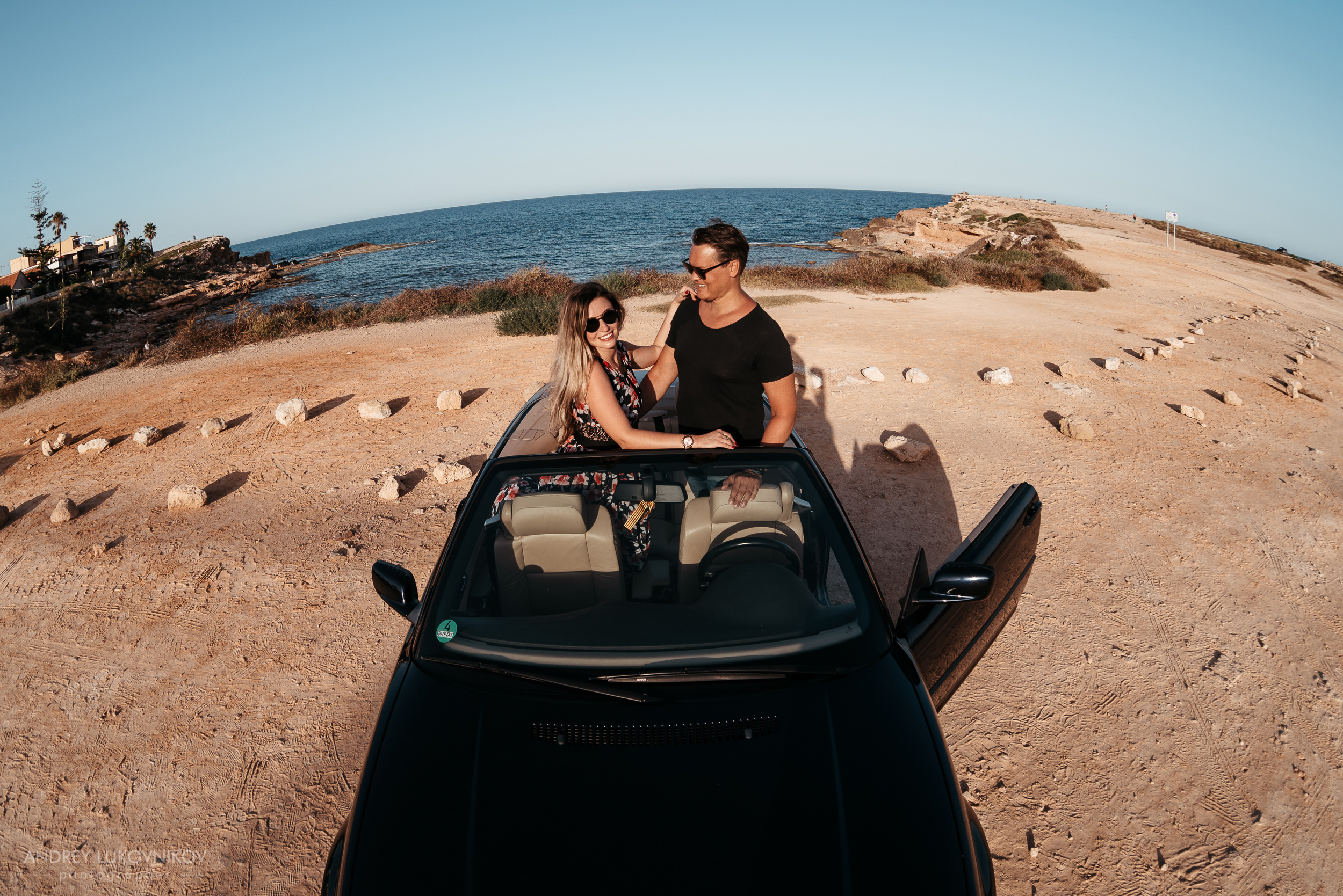 Фотосессия в стиле «пикник на пляже» в Испании