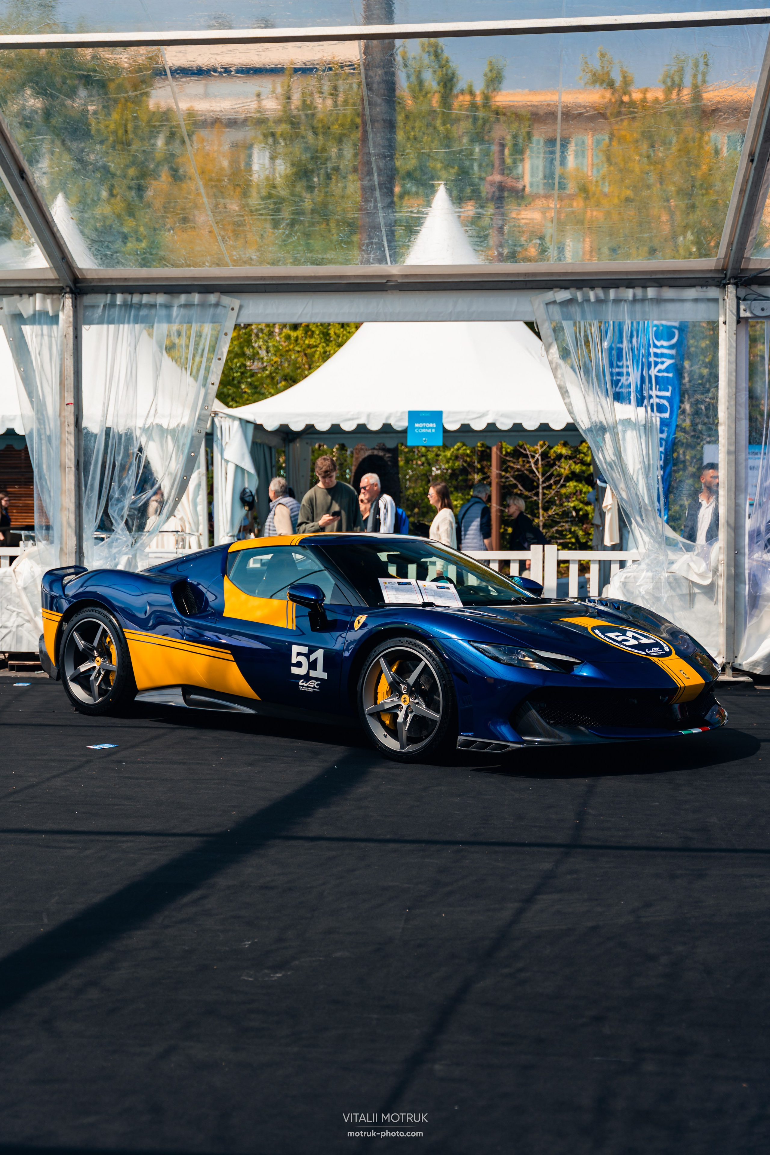 Legends de Nice. Photographe de voitures à Paris — Vitalii Motruk