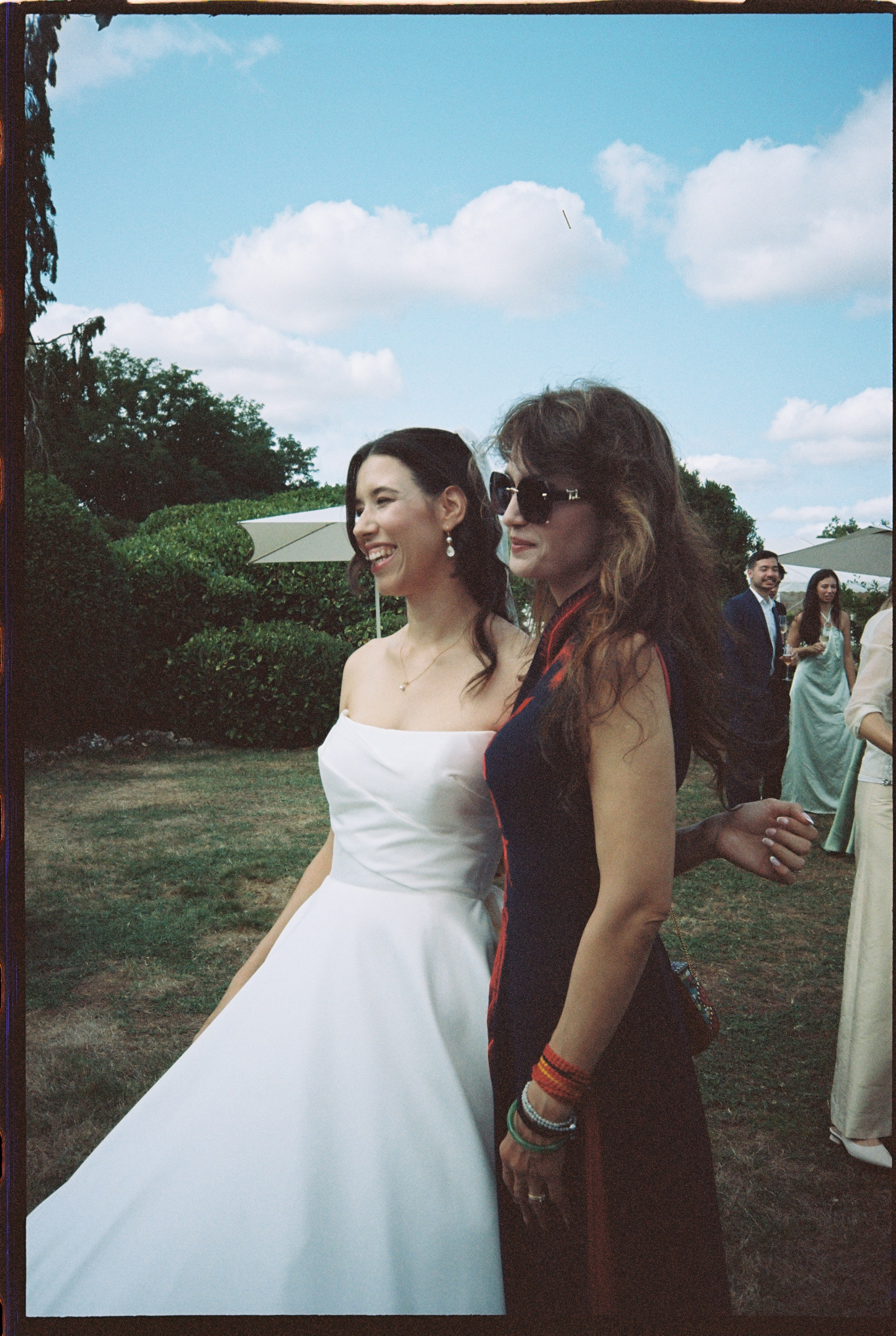 Wedding in a French Château | Destination Wedding Photography. Wedding photographer in Italy