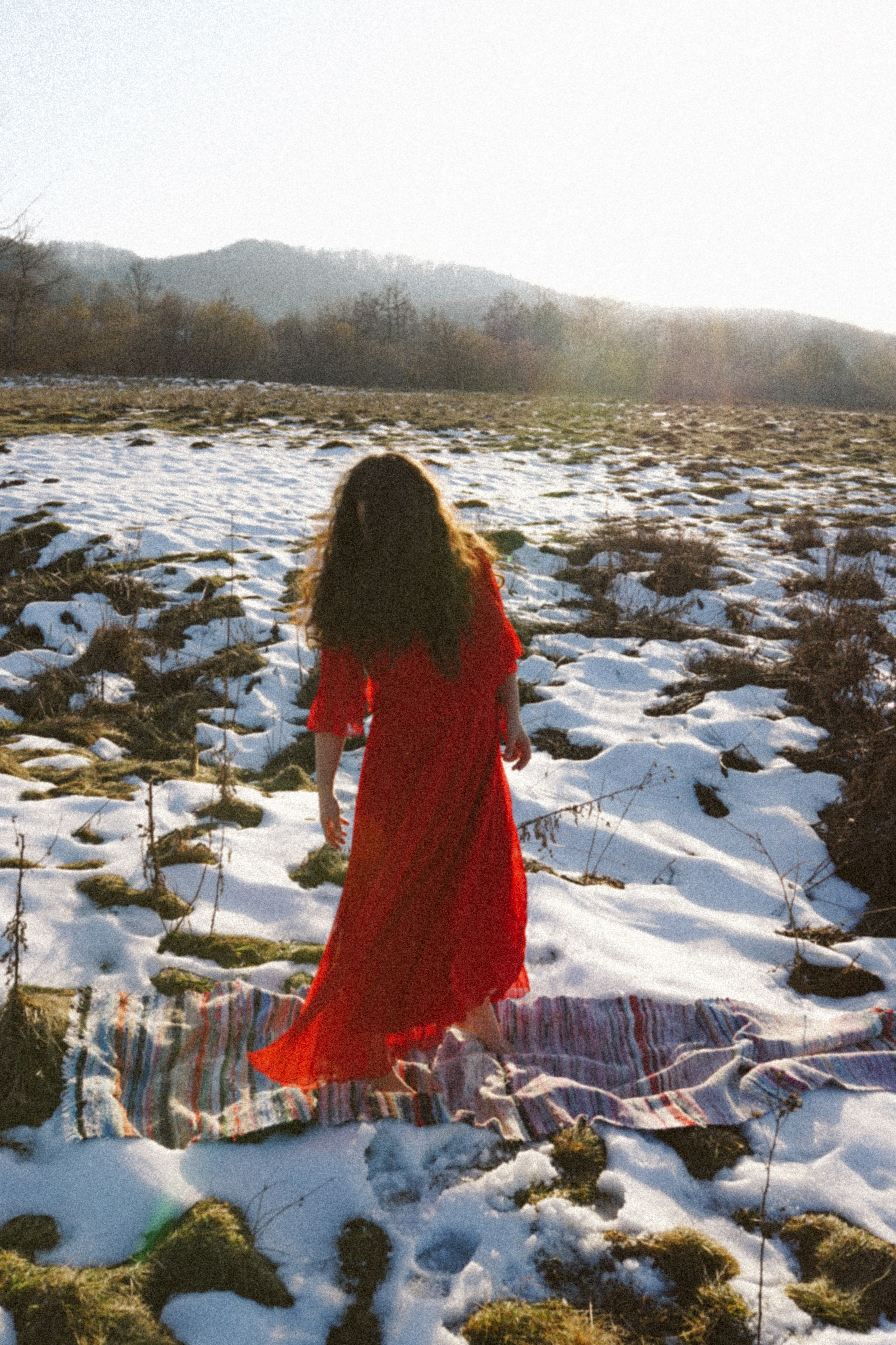 Mărțișorul x Mes Amis: O Poveste de Primăvară | Mădălina Beda. Madalina Beda- Artist vizual, fotograf, doula la nastere, consultant babywearing Brasov si in toata tara