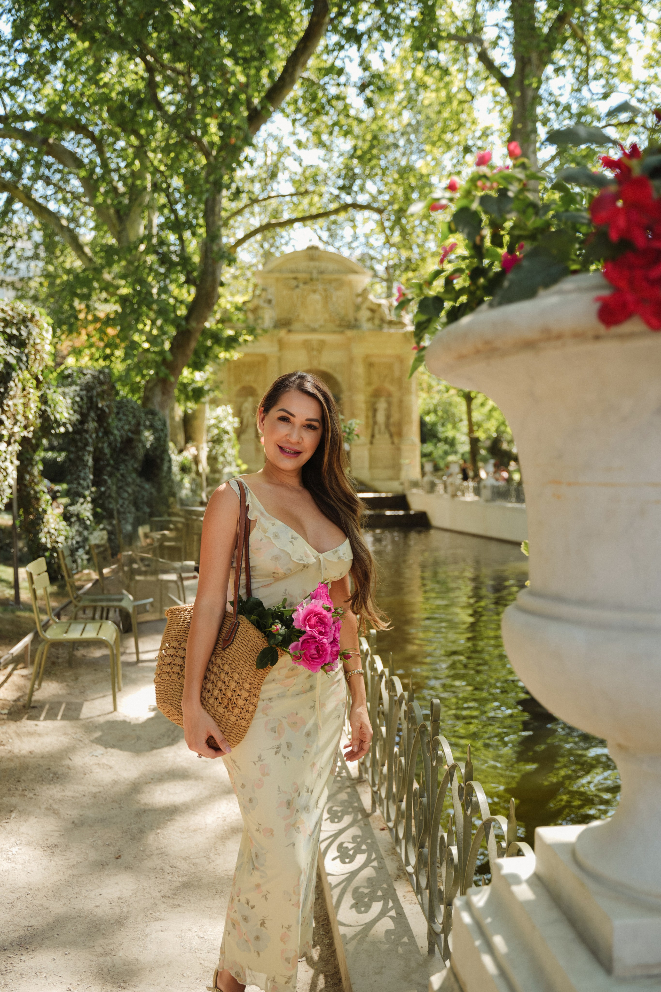 Philippa (2.5 hours). Photographer in Paris|Solo and groups, portraits & content, couples photo-shoot in Paris at the best locations