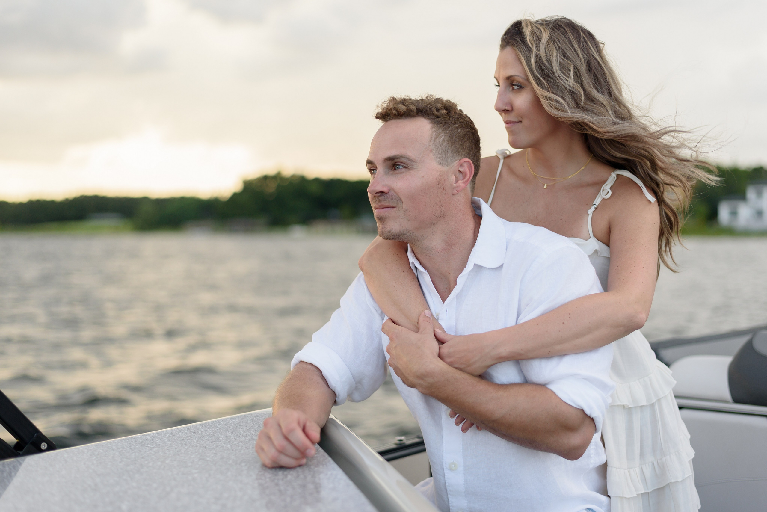 Where Love Meets Golden Light — A Romantic Boat Photoshoot in Florida